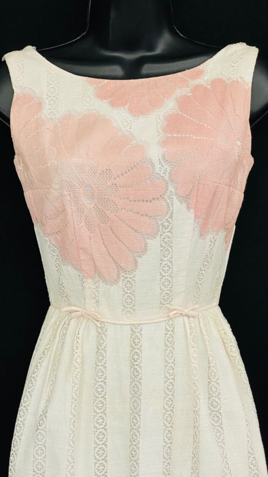 Vintage 1950s white pink floral lace shift dress, sleeveless pin-up XS XXS girls