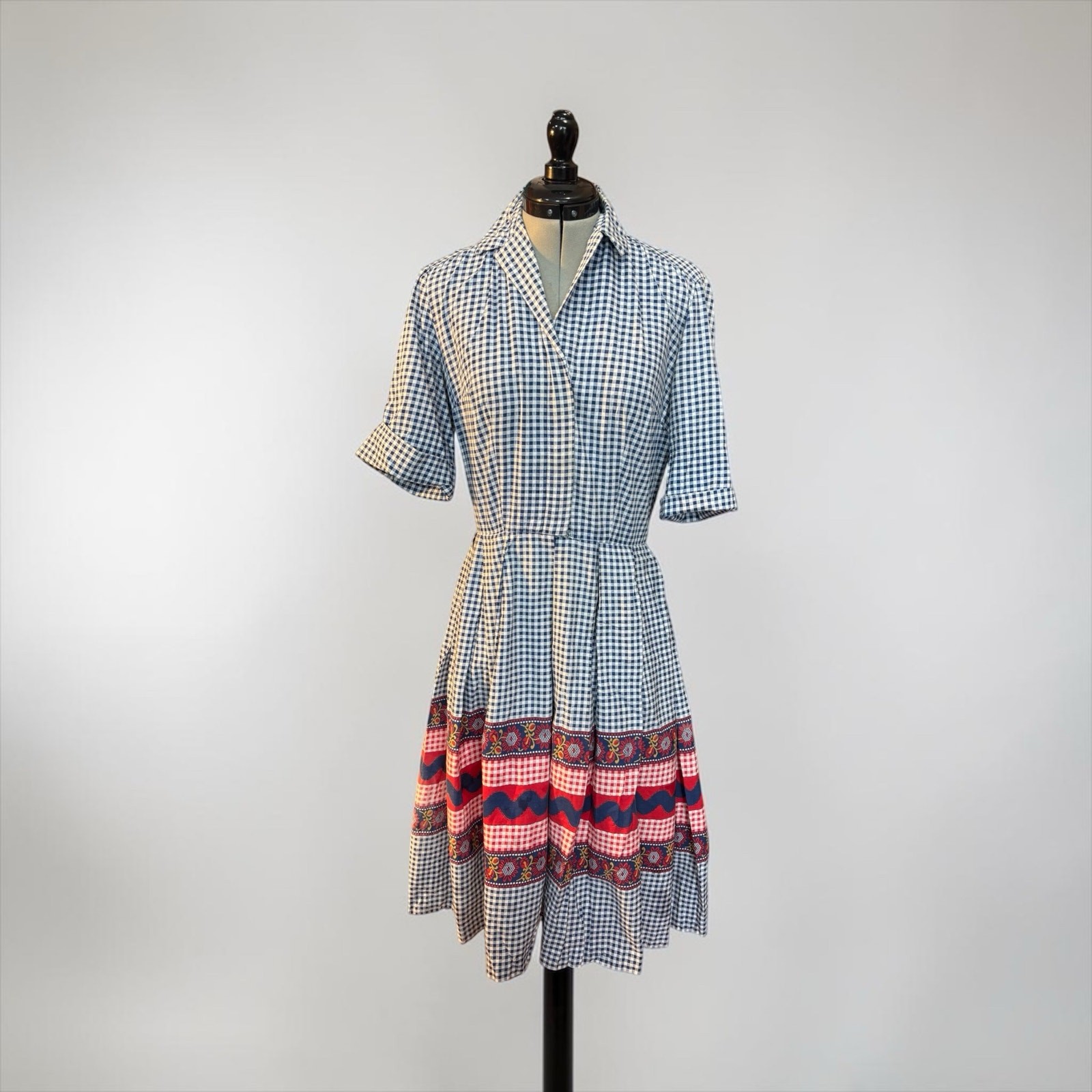 Gingham Shirtwaist Dress Red Border Prairie 70s Cottagecore Fit & Flare USA