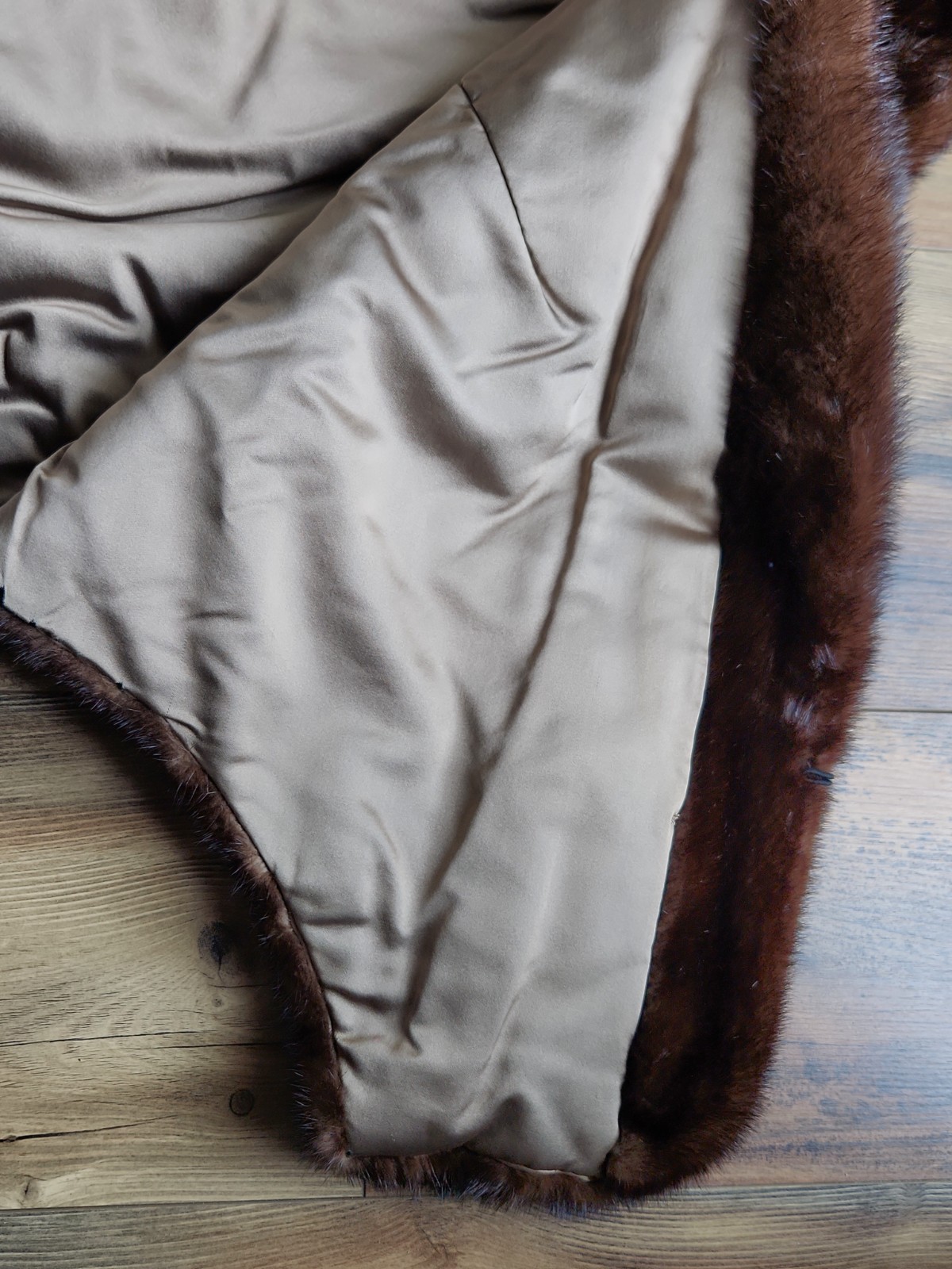 Vintage Brown Mink Fur Shawl 1950s Furs by Robert Women’s Lined Mono Collar