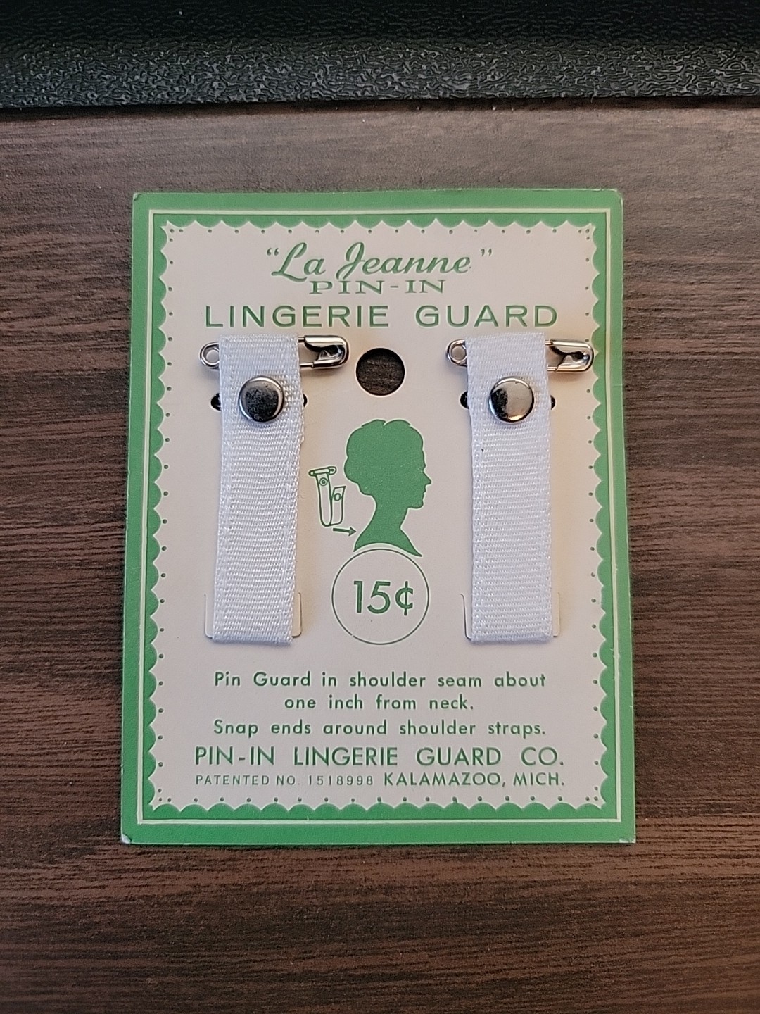 Vintage La Jeanne Pin-In Lingerie Guard Strap Holder 1950’s