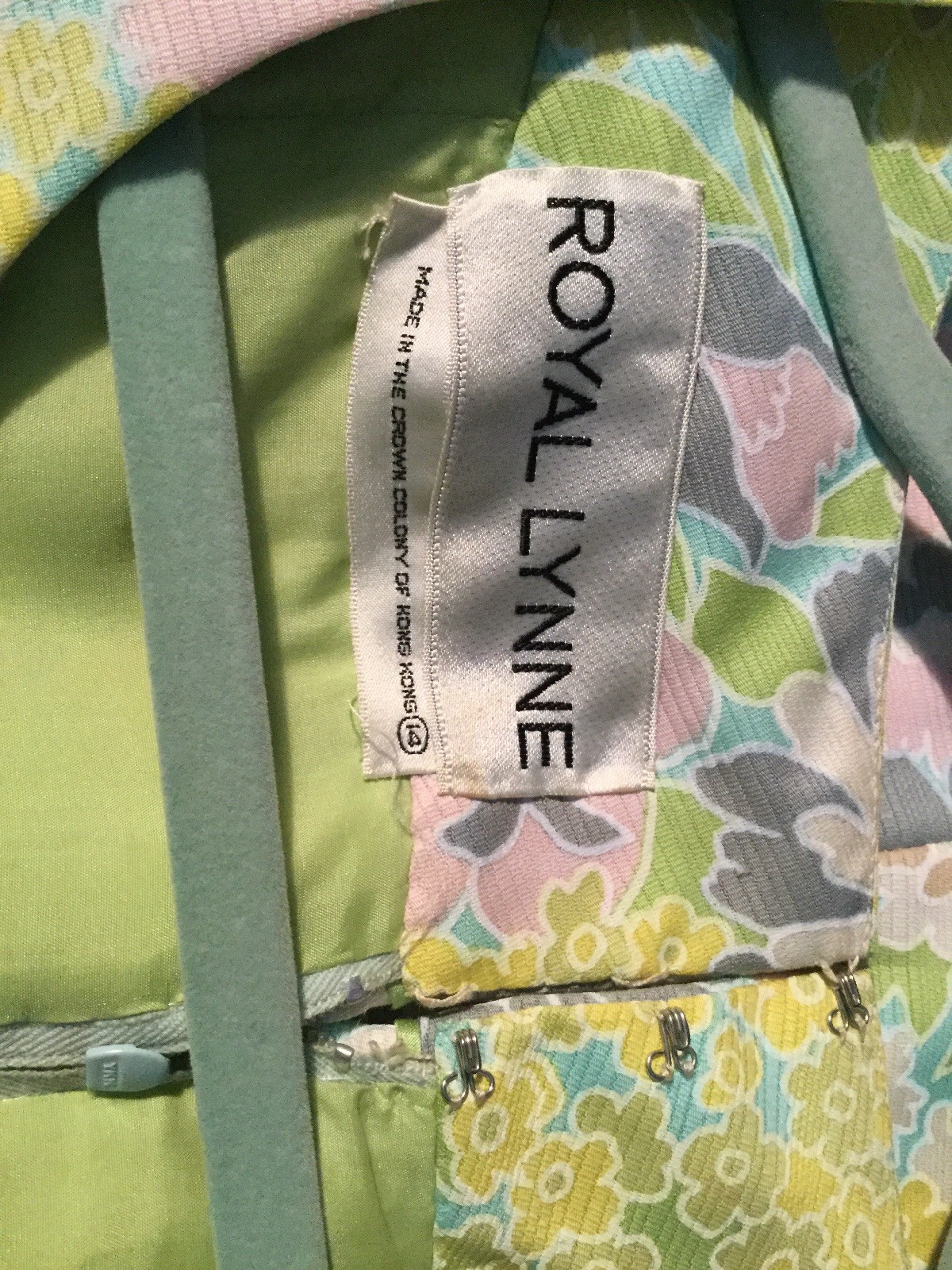 Vintage 1960’s Royal Lynne dress size 14 Floral Pink Green Blue Grey Sleeveless