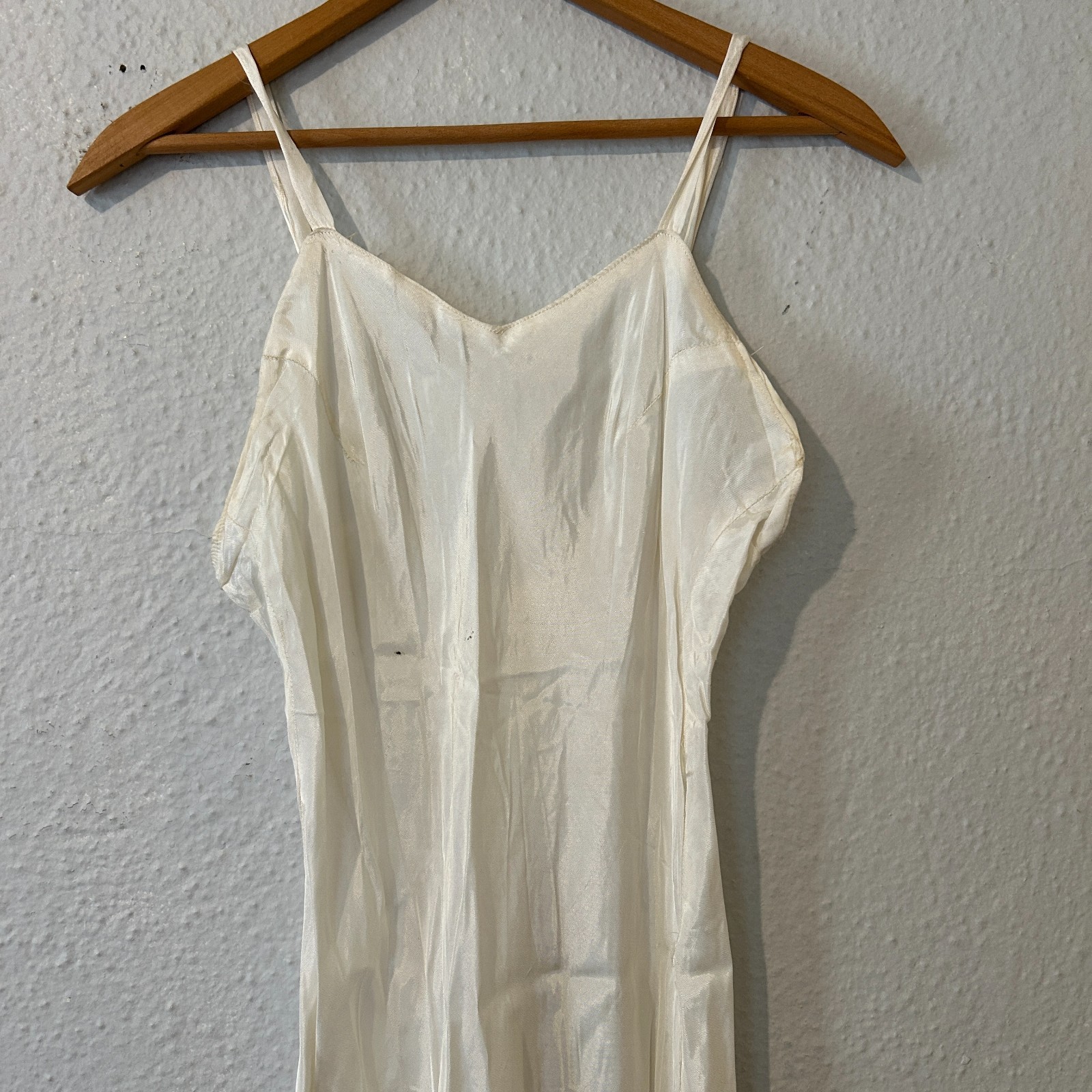 Antique 1930s Bias Cut Silk Rayon Cream White Nightgown