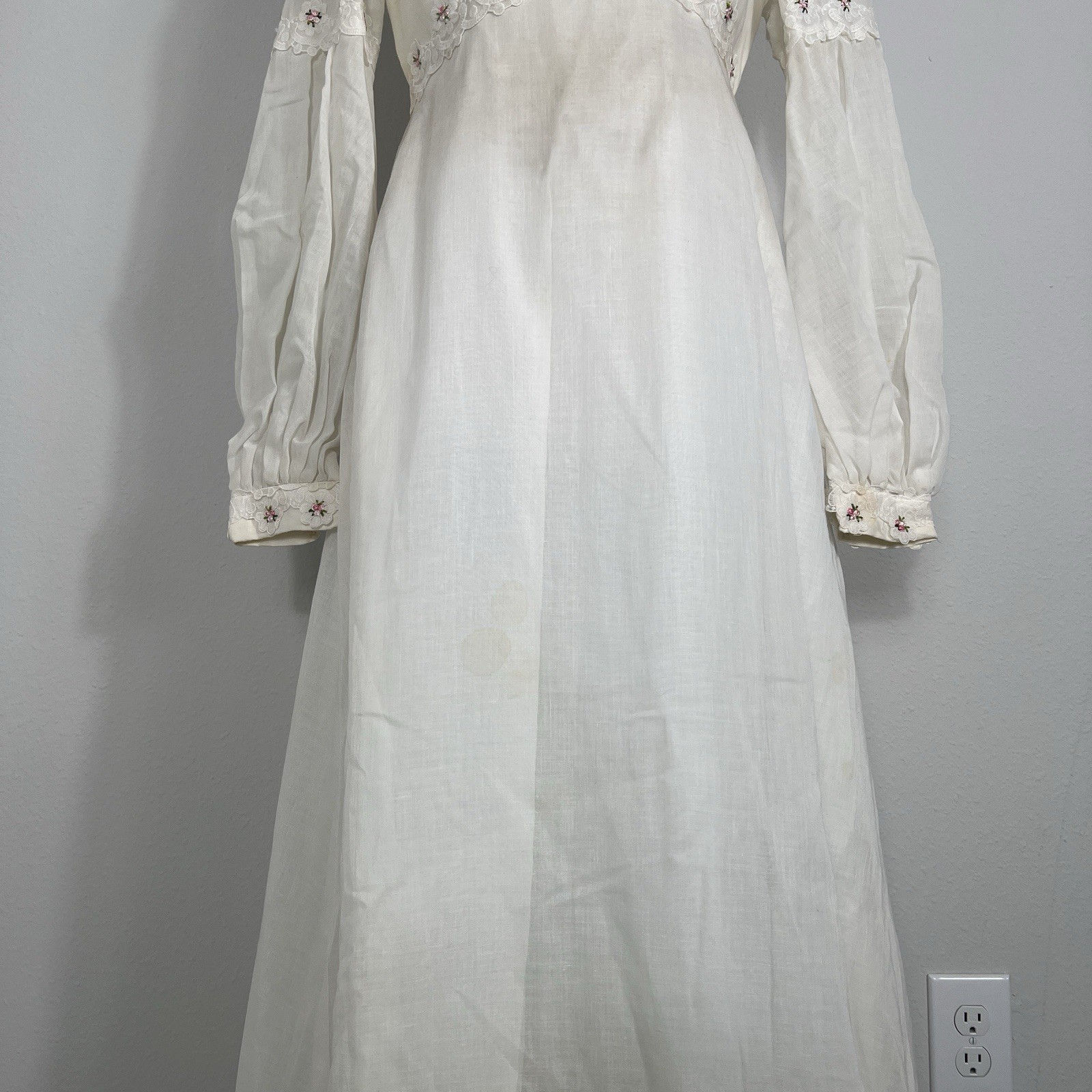 Vintage 1970’s Wedding Dress White Pink Rose Details Prairie Cottage Modest