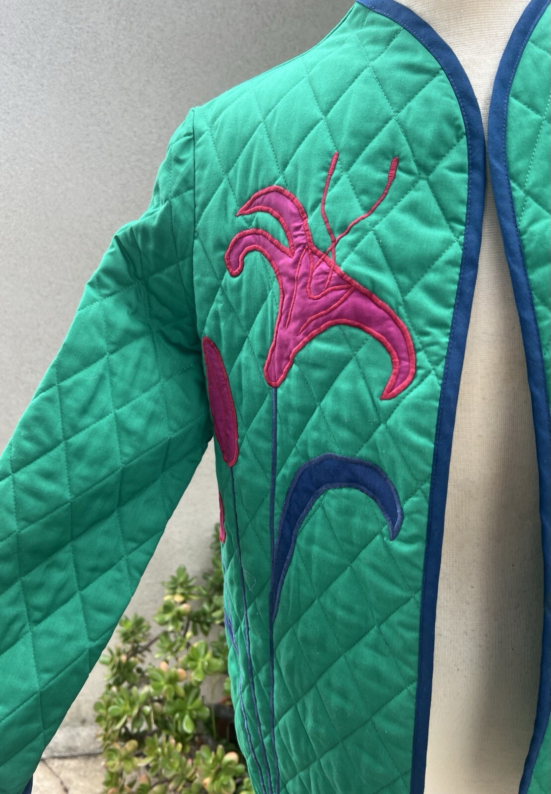 Vtg Quilted Boho Jacket Green With Floral Accents Sz M Alfredo’s Wife