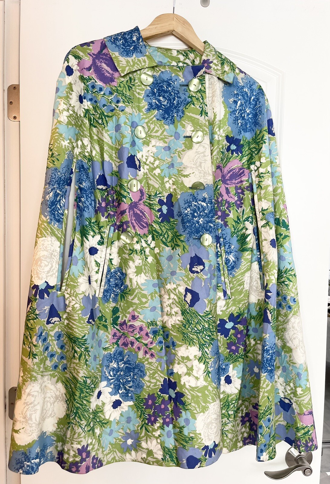 Amazing Vintage Weatherbee Fashion Original Cape Coat Water Repellent