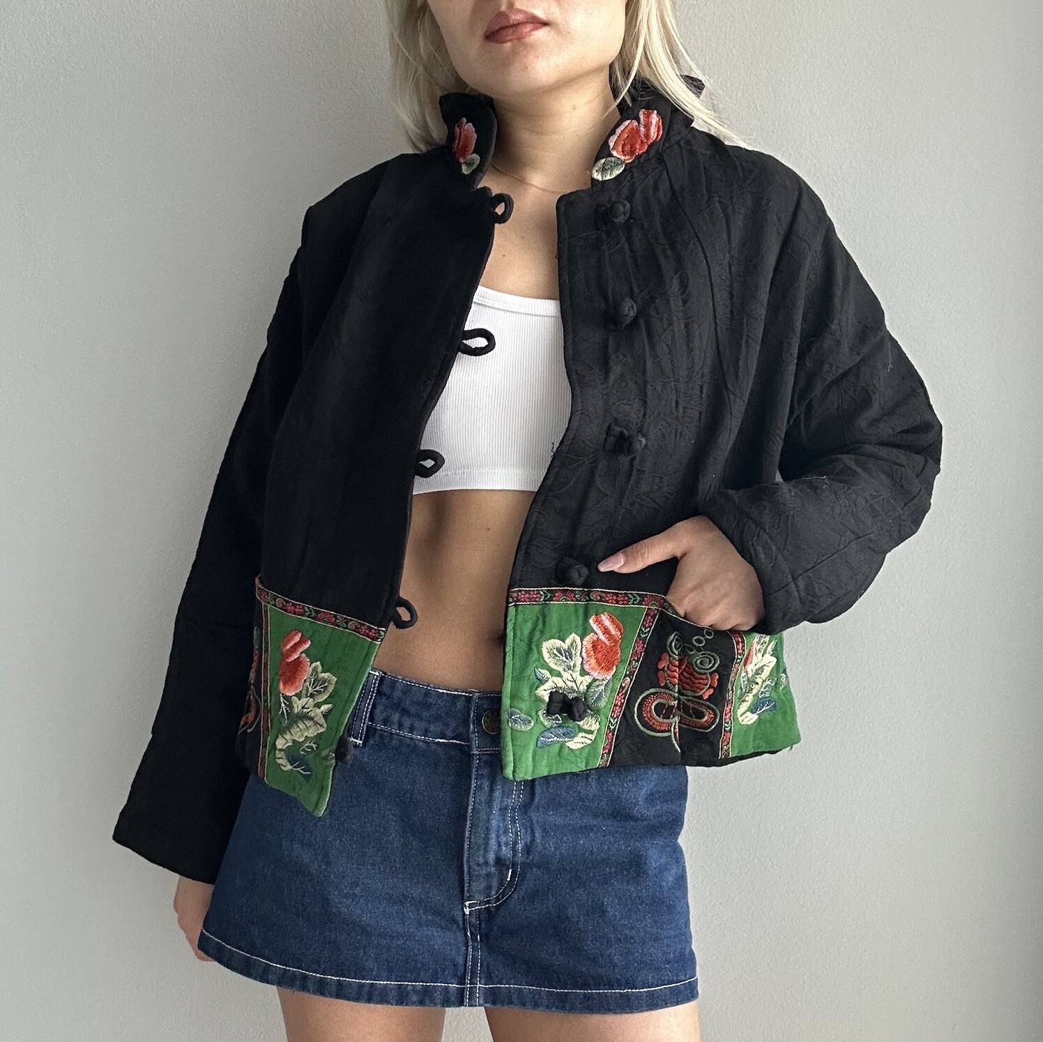 Vintage 100% Cotton Hand Embroidered Oriental Collar Crop Jacket w/ Frog Buttons