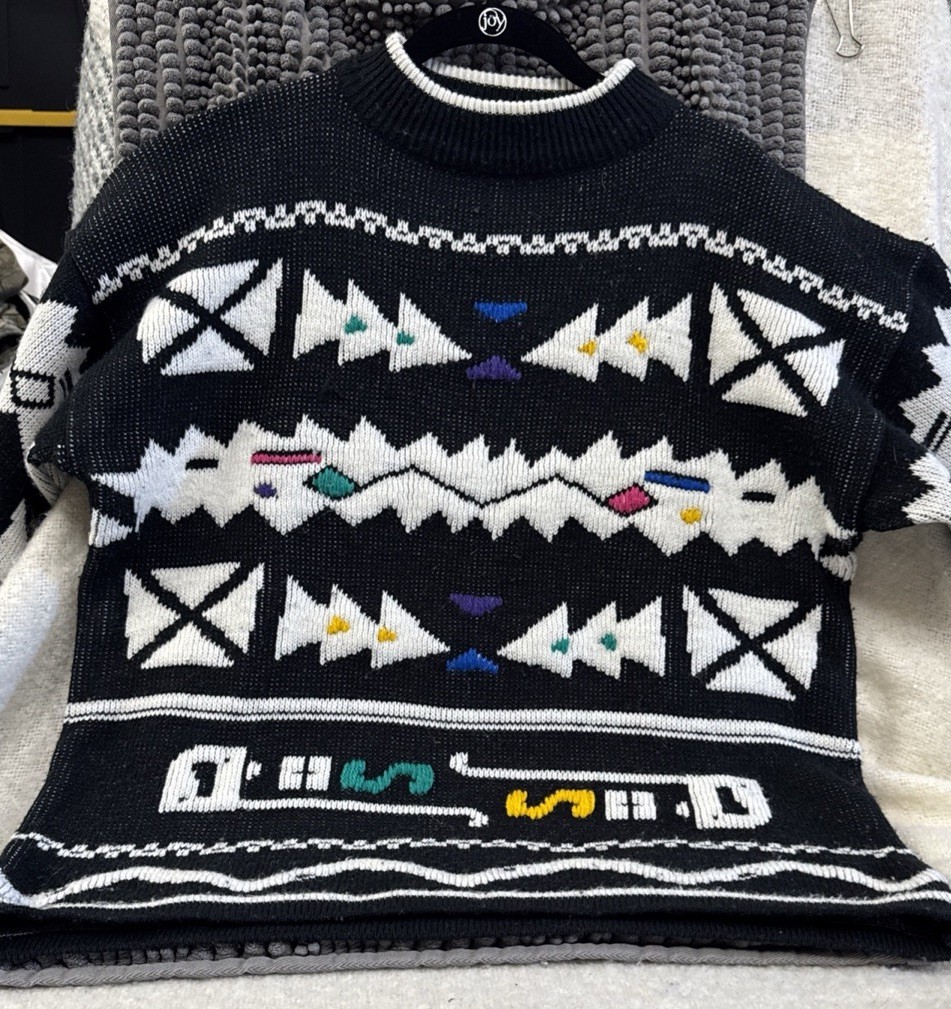 Vintage – 80s Bramble Lane – Graphic Sweater – Black/ White Mock Neck – Medium