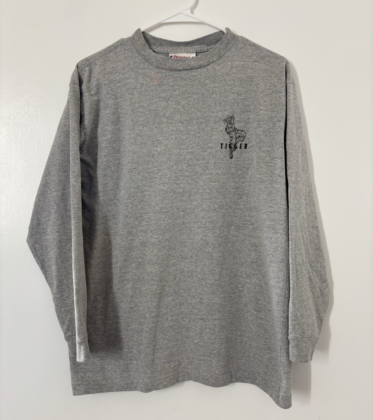 Vintage Gray Tigger Disneyland Long-Sleeve Cotton Tee Shirt Adult Size XL