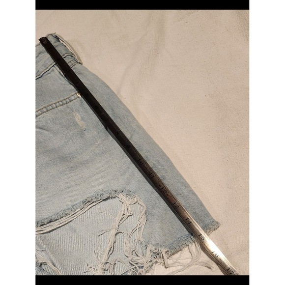 Forever 21 Y2K Thrashed Distressed Denim Women’s Shorts US 29
