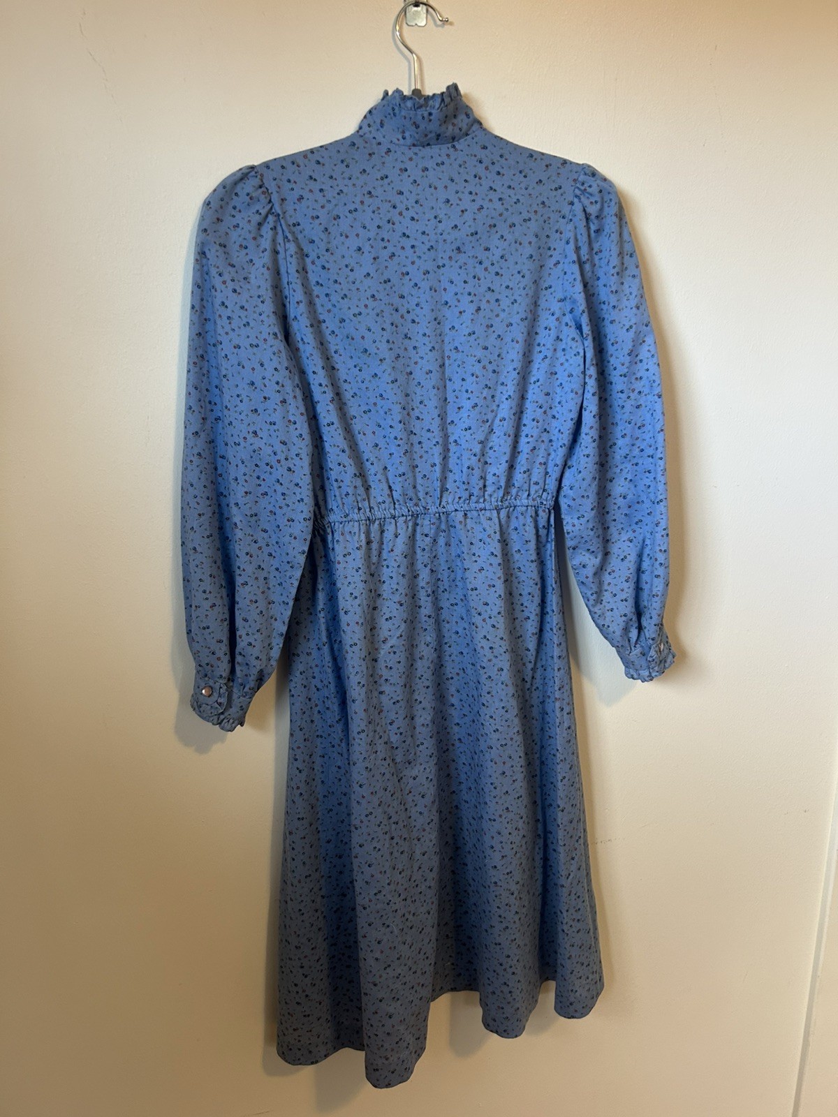 70’s Vintage Candi Jones Blue Floral Ruffle Prairie Midi Dress – Size Small