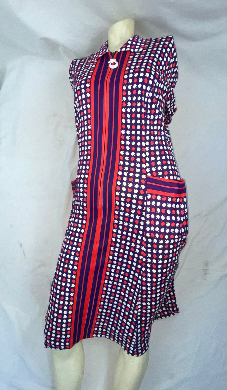 VTG 60S WOMEN GEOMETRIC APPLE PRINT RETRO DISCO MOD FRONT ZIP GOGO SCOOTER DRESS