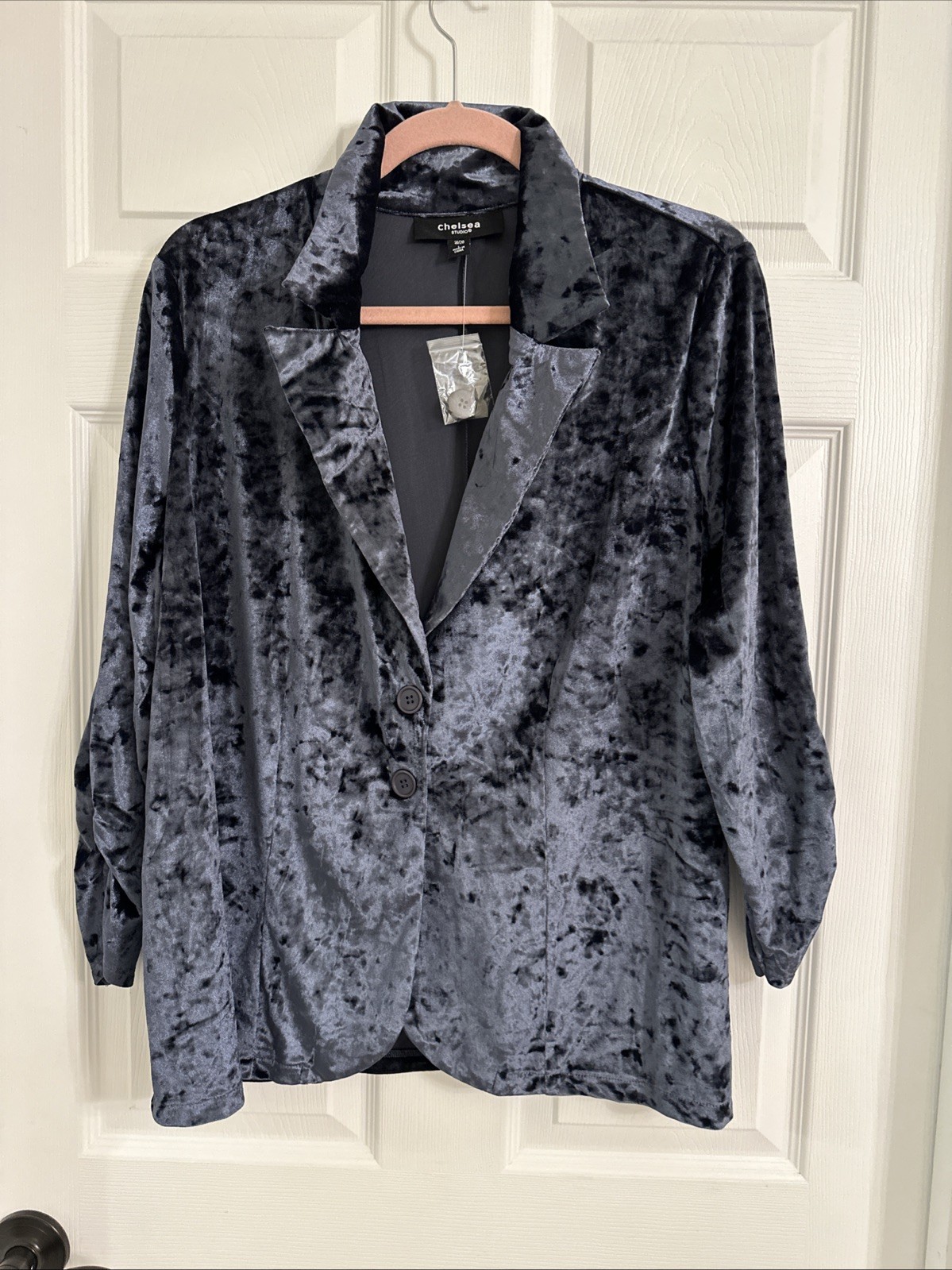 Chelsea Studio Navy Blue Crushed Velvet Deep V Blouse Plus Size 1X 18/20 NWT
