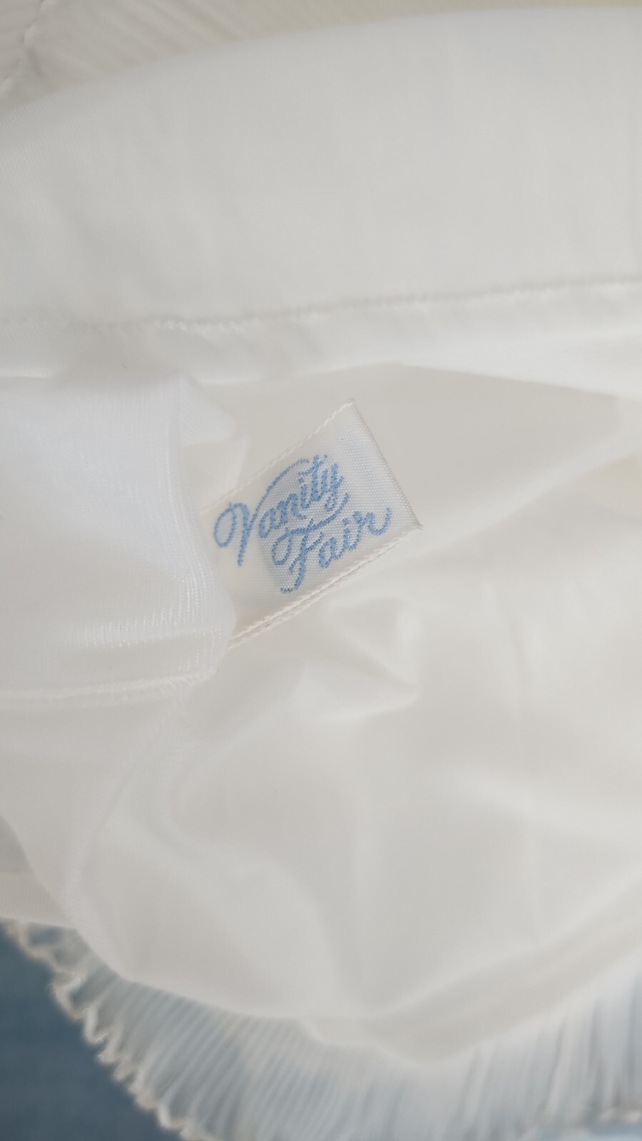 Vanity Fair vintage 1950’s pleated white nylon cropped Bed Jacket Caplet Med
