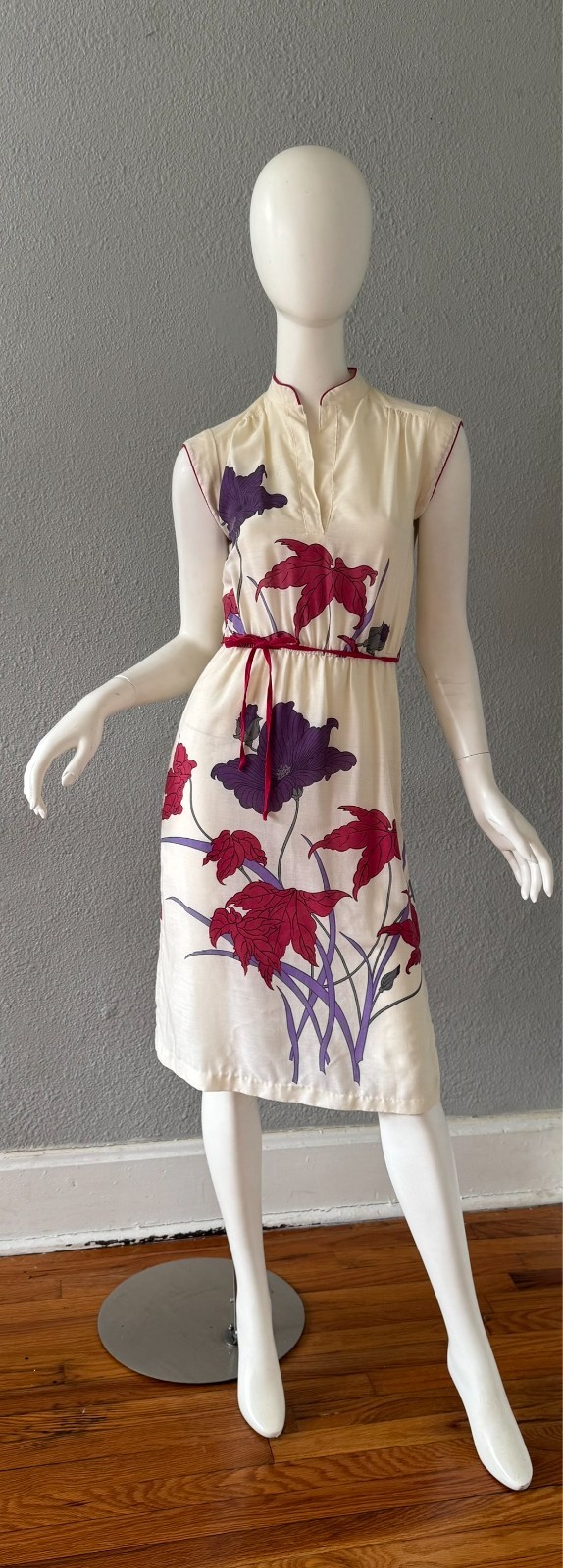Vintage 70s Asian Inspired Mandarin Collar Floral Dress XS