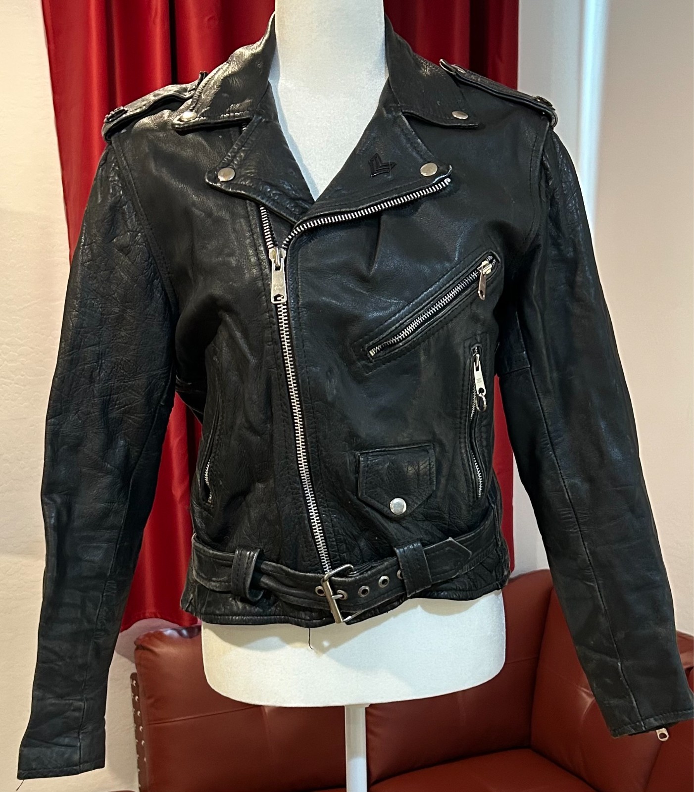 Vintage Leather Motorcycle Jacket Black Men’s Small W/Zipper Pockets And Snaps
