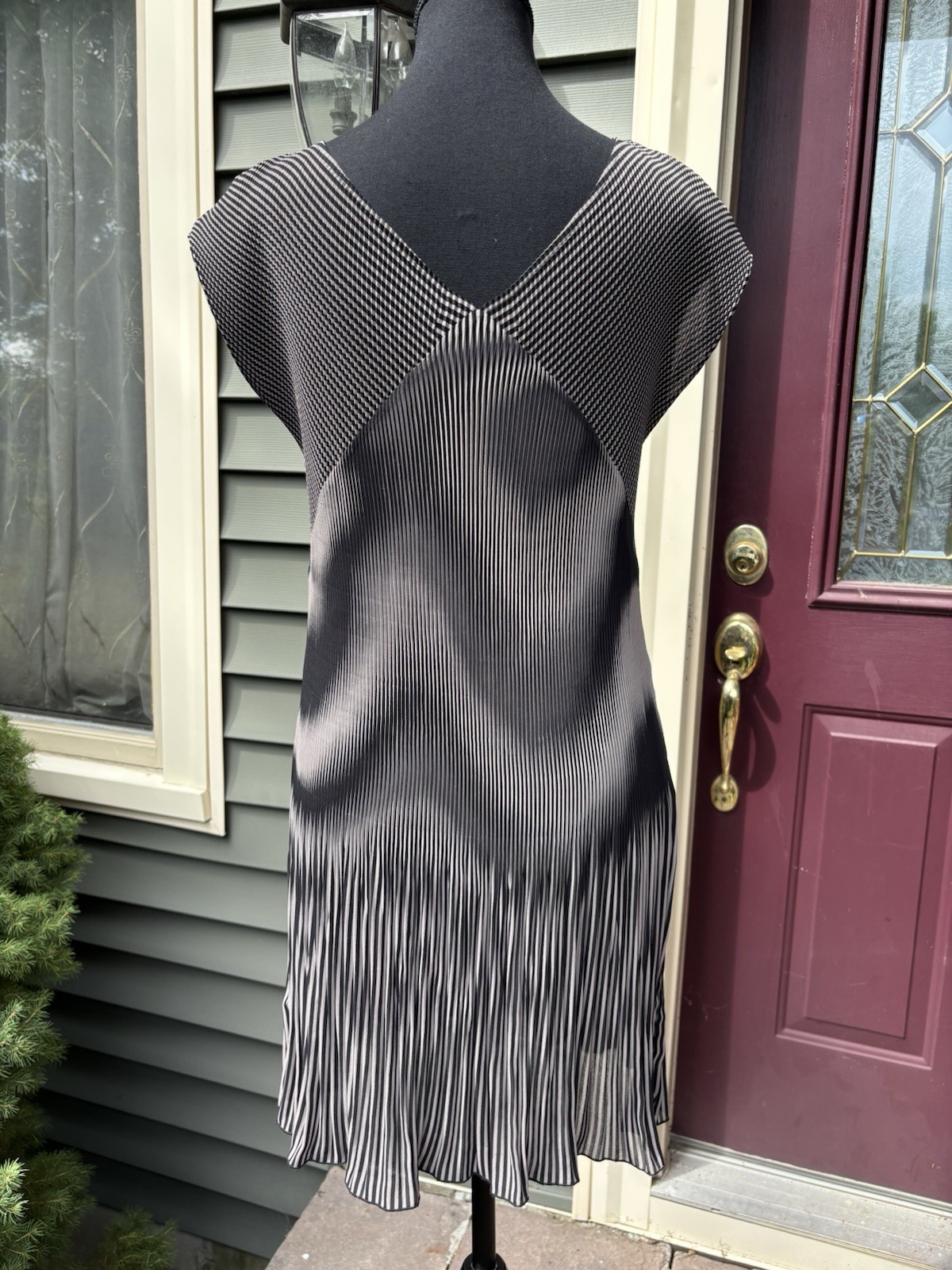 Vintage Vivienne Tam Black Taupe Optical Illusion Pleated Dress SZ 3 Hong Kong