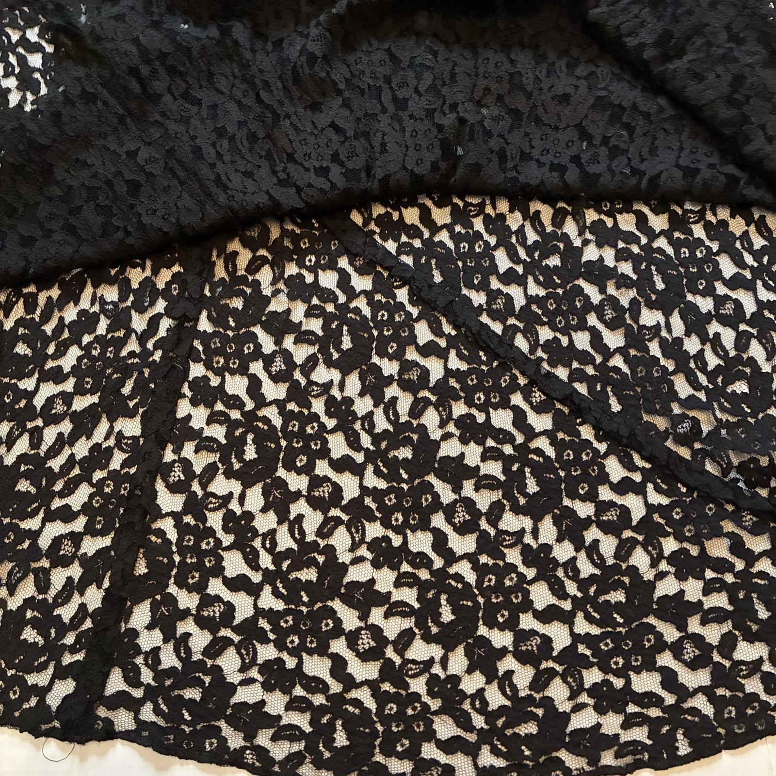 1920’S/30’S Black Art Deco Bias Cut Flutter Capelet Lace Evening Dress Small ￼