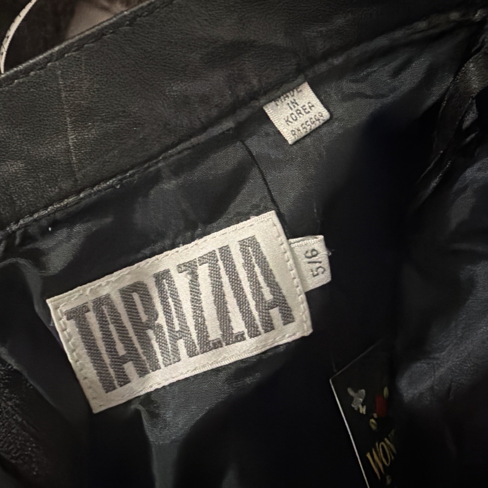 Tarazzia Women’s Vintage Black Leather Skirt Regular Size 5/6 MPN B35588