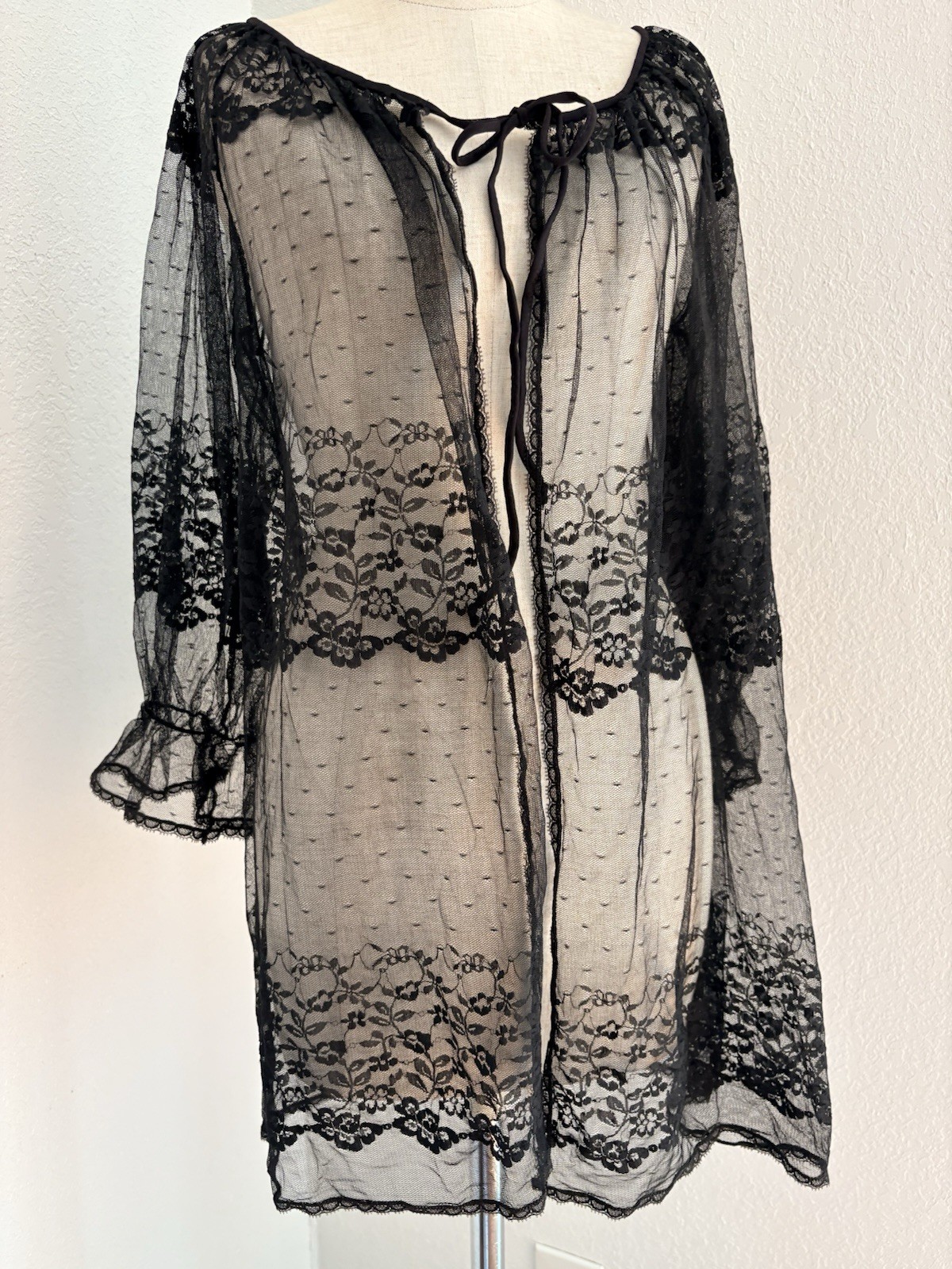 VTG 50s 60s Black Unbranded Peignoir Robe SML Sheer Nylon Lace Chiffon Front Tie