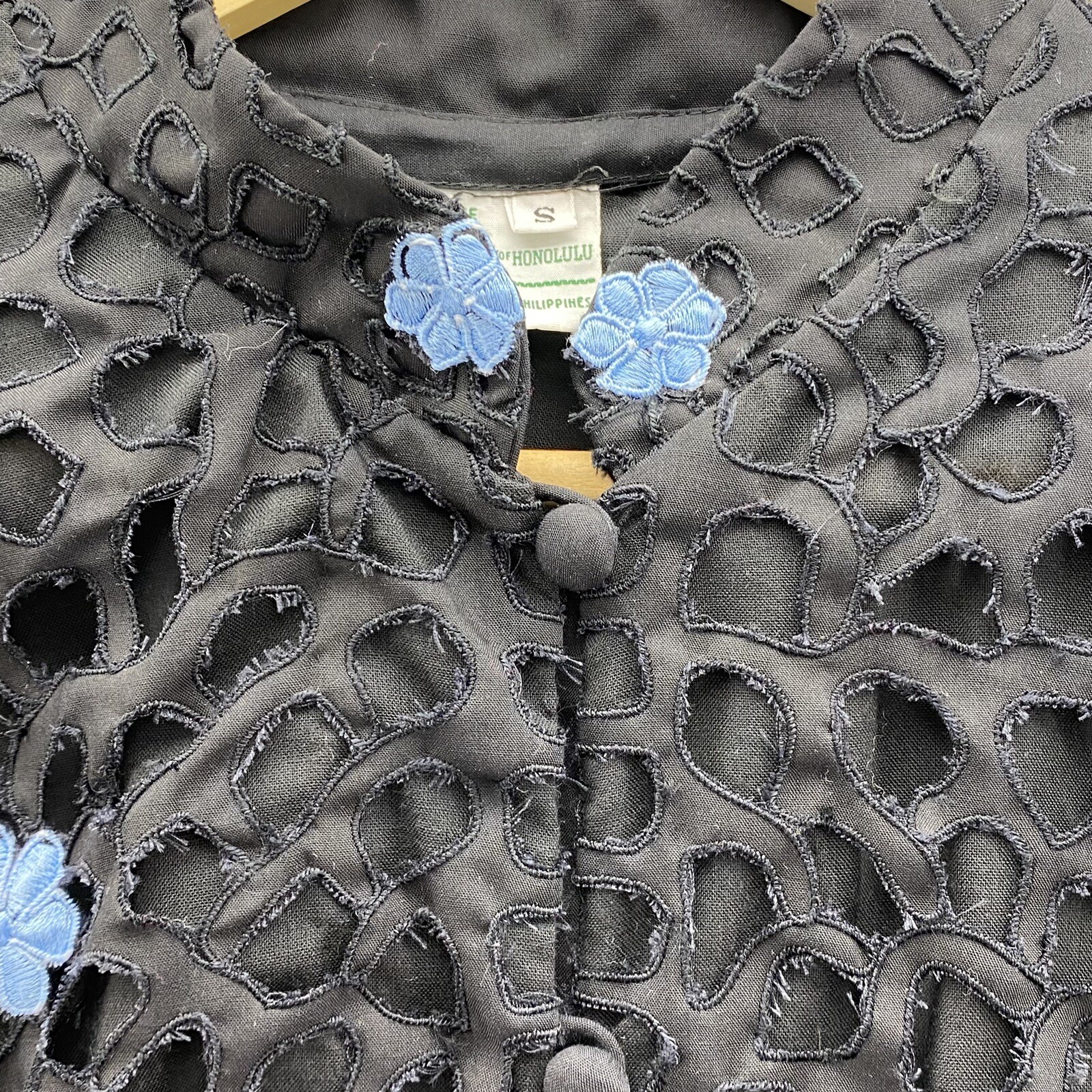 QUEEN CARO OF HONOLULU Vintage Cutwork Heavily Embroidered Applique Jacket Small