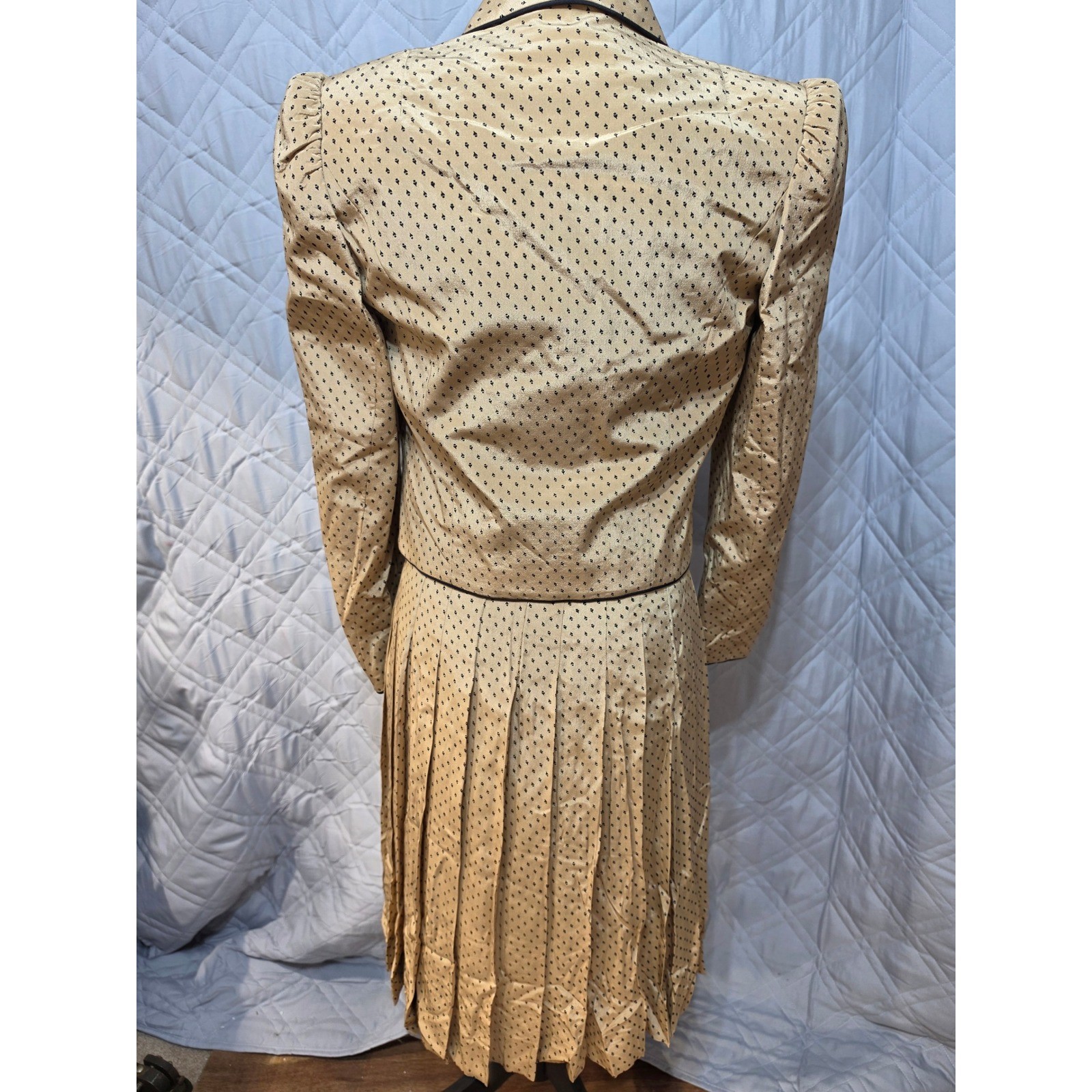David Hayes Saks Fifth Avenue Vintage 3-Piece Skirt Suit Set Tan Black Size 4