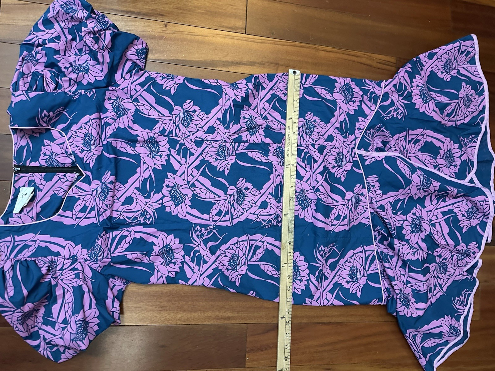 Vintage 90’s Hawaiian Shannon Marie Tea Length Muumuu