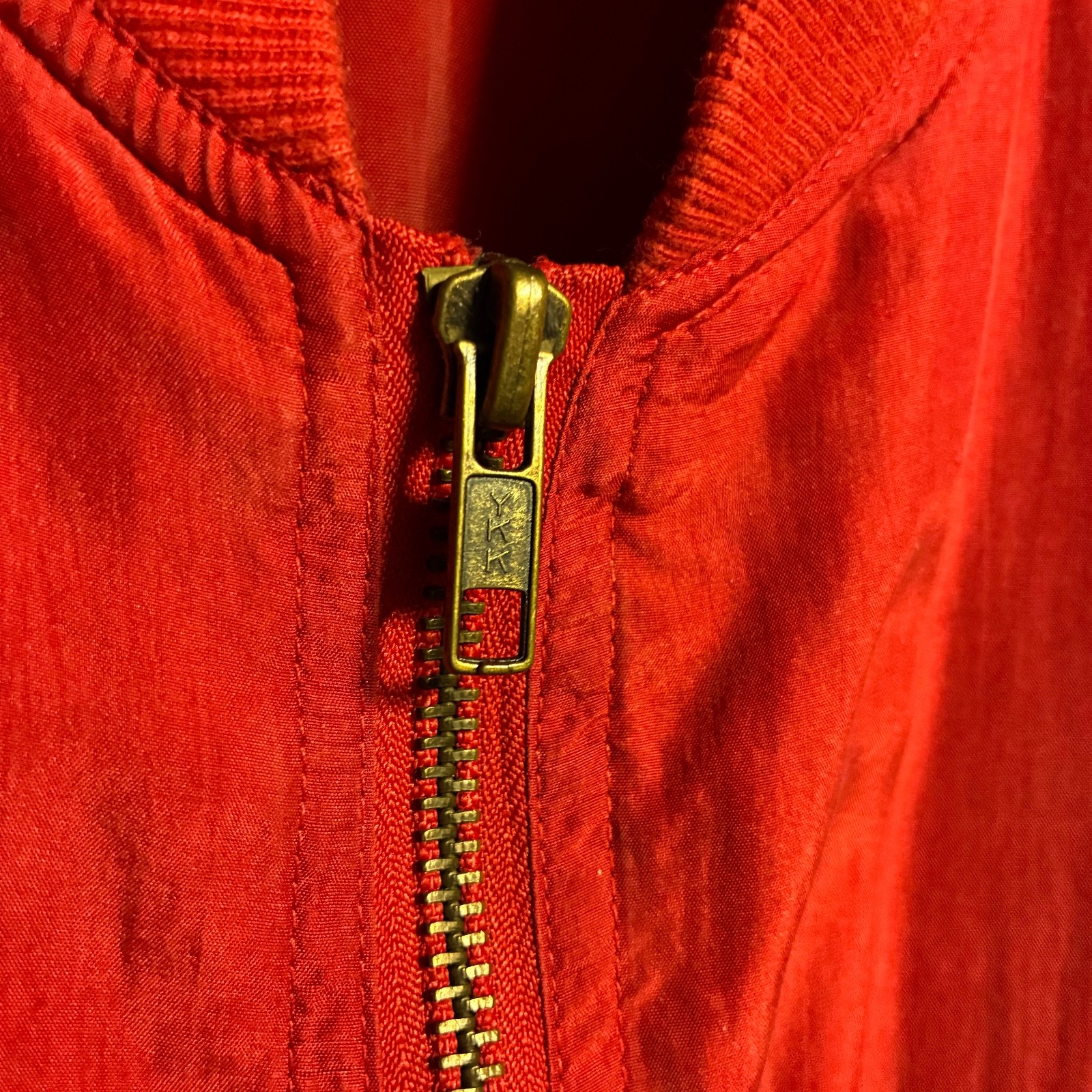 Vintage Y2K YKK Bisbee Women’s Large/XL Silk Bomber Red Zip Up Jacket