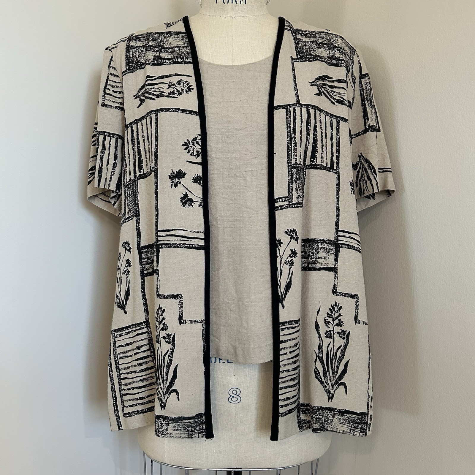 VTG 90s Linen Graphic Blouse Taupe Black Michael Blake Sz L