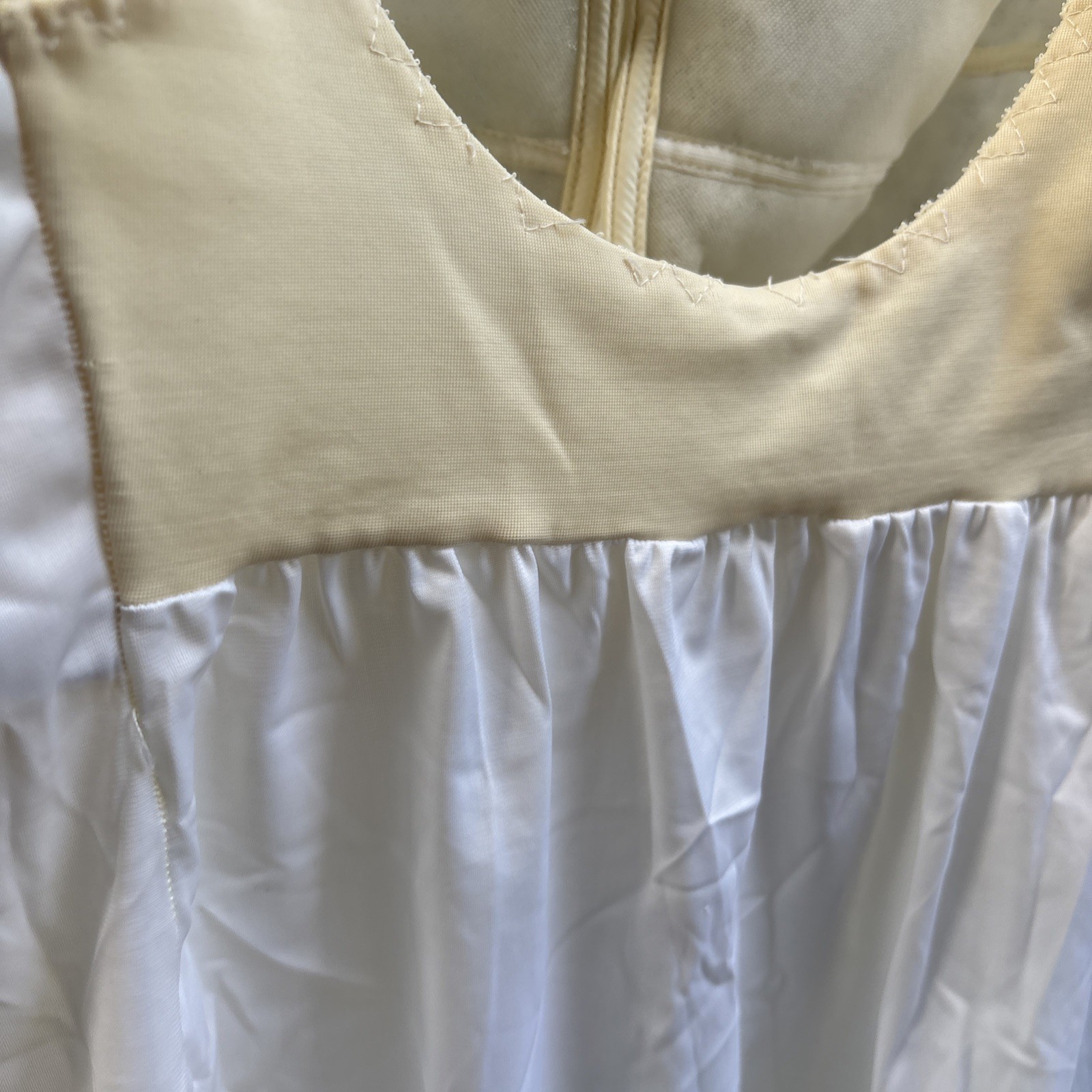 VTG Sexy Sears Underwire Short Slip Dress Adjustable Straps Lace Trim Sz 36D