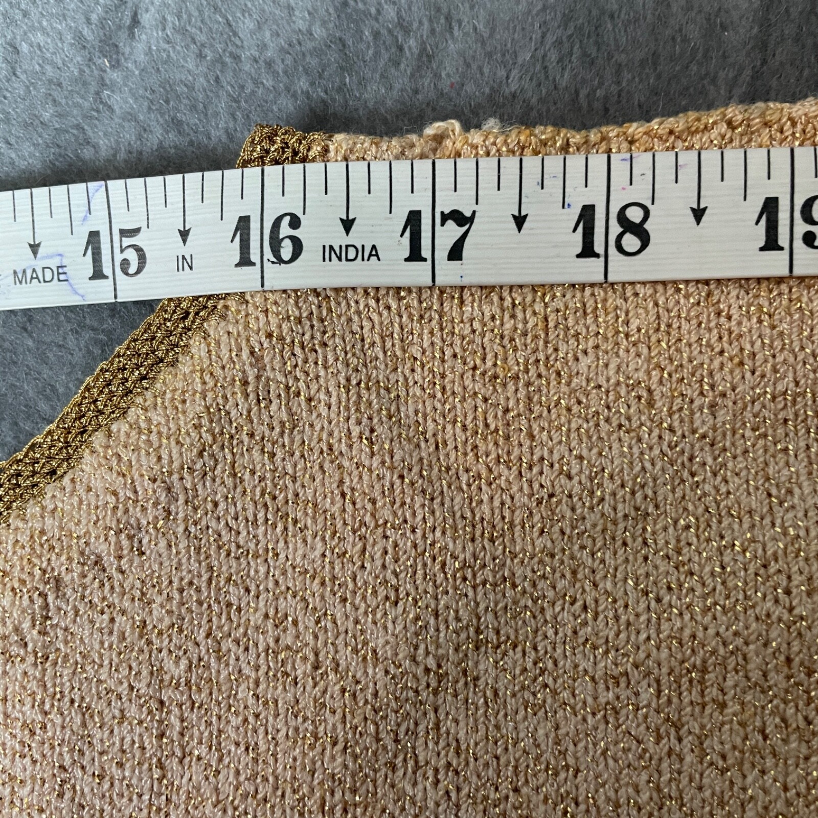 Vintage Knitted Top Womens Sweater S/M Beige Gold Metallic Trim Vneck Glam VTG