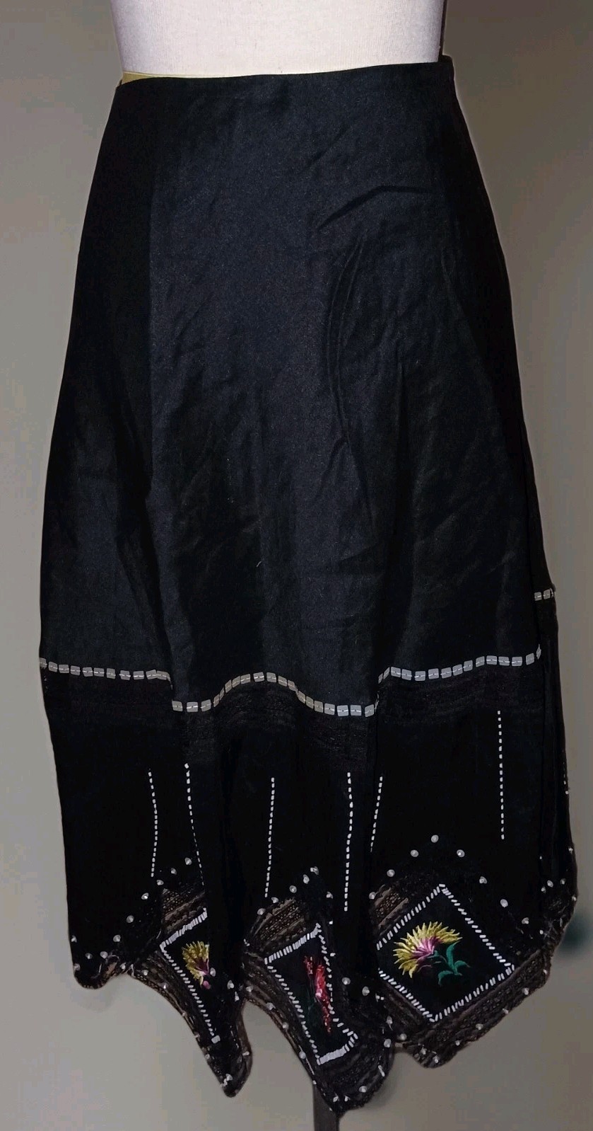 Vintage Carole Little Linen Black Skirt Embroidered Beaded Handkerchief Hem…
