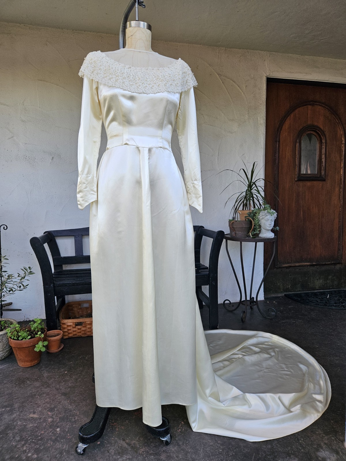 Vintage Classic 1940s-1950s Silky Satin Long Sleeve Wedding Dress W/train Lace 8