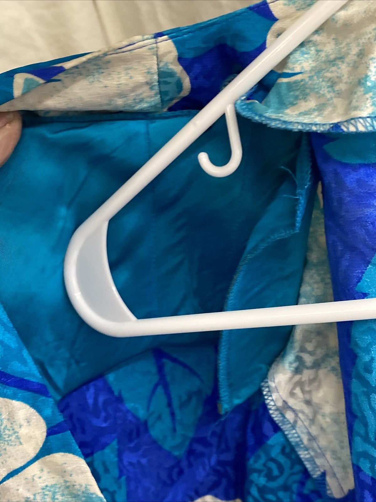 vintage 80s Bright Blue/white/aqua Blouse by S.I.L.K.S St Gillian size 12