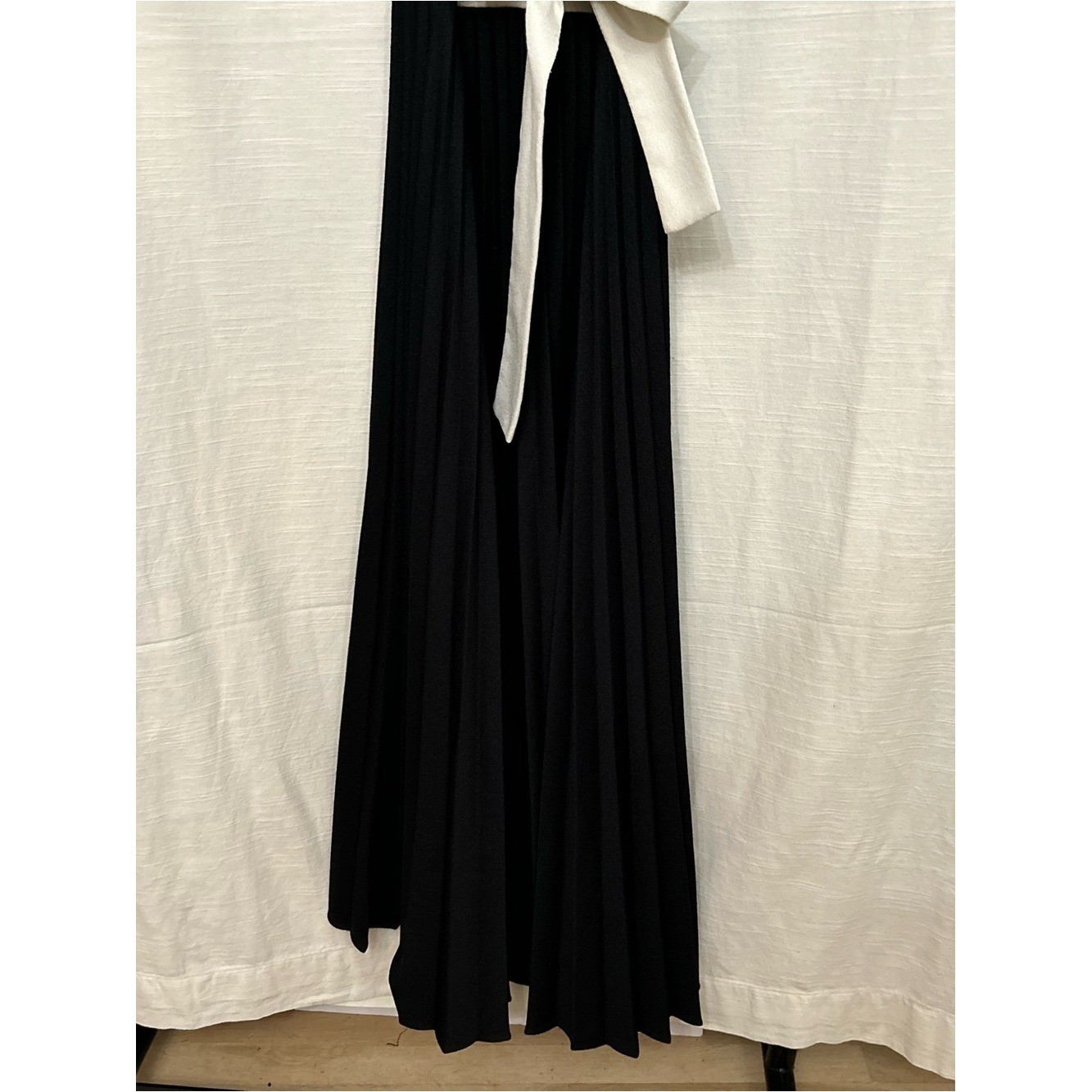 True Vintage Classic Black and White V-Neck Maxi Dress w/ Pleated Bottom and Tie