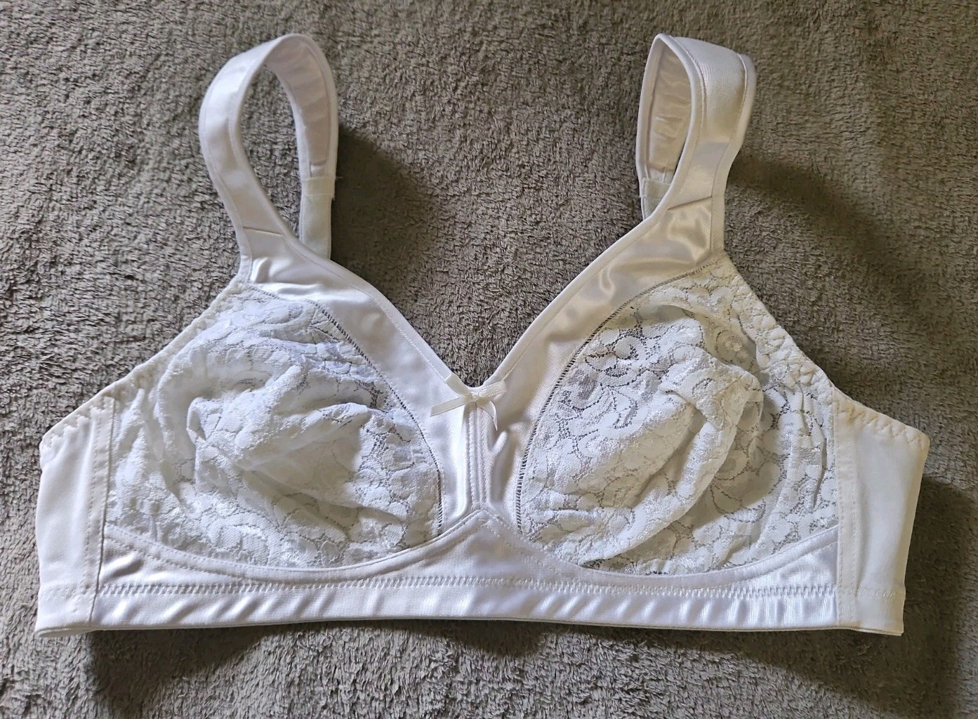 15 Pc Vintage Bras, Girdles & Shapers Lot Satin Nylon Lace FLAWS
