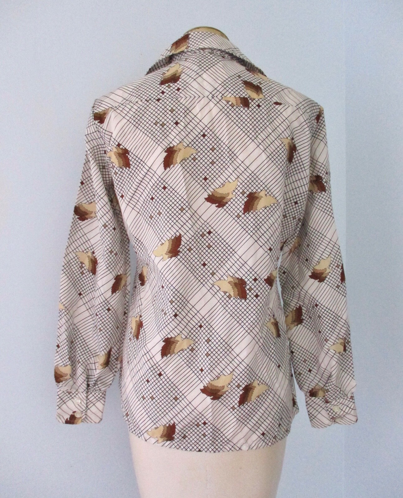 Vtg 70s biege brown grid gradient birds silky poly disco secretary blouse top 12