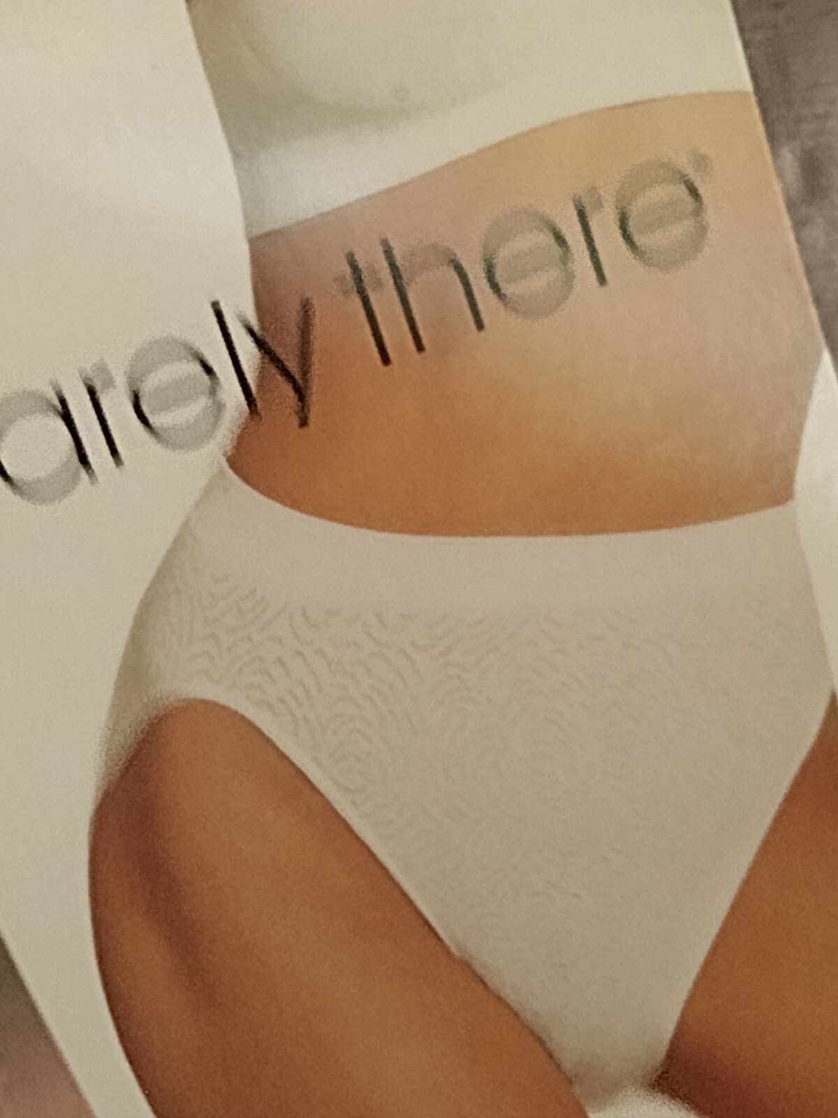 Vintage Barely There Style 2503 Solid White Swirl Print Womens Size 8/9 Panties