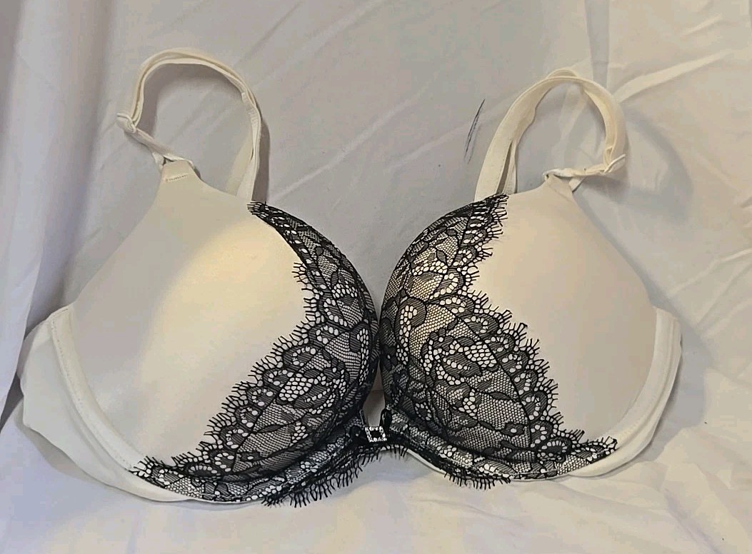 2011 Victoria’s Secret Miraculous Plunge 34B White Blk Lace Trim Bra Rhinestones
