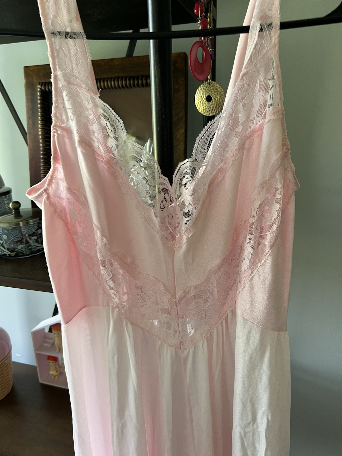 Vintage Eyeful By The Flaums Full Sweep Baby Pink Lace Night Gown Size L