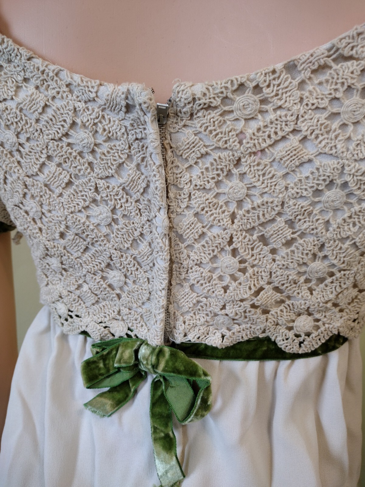Vintage 1960’s Ivory Boho Maxi Dress With Crochet Bodice Green Velvet 27 Waist