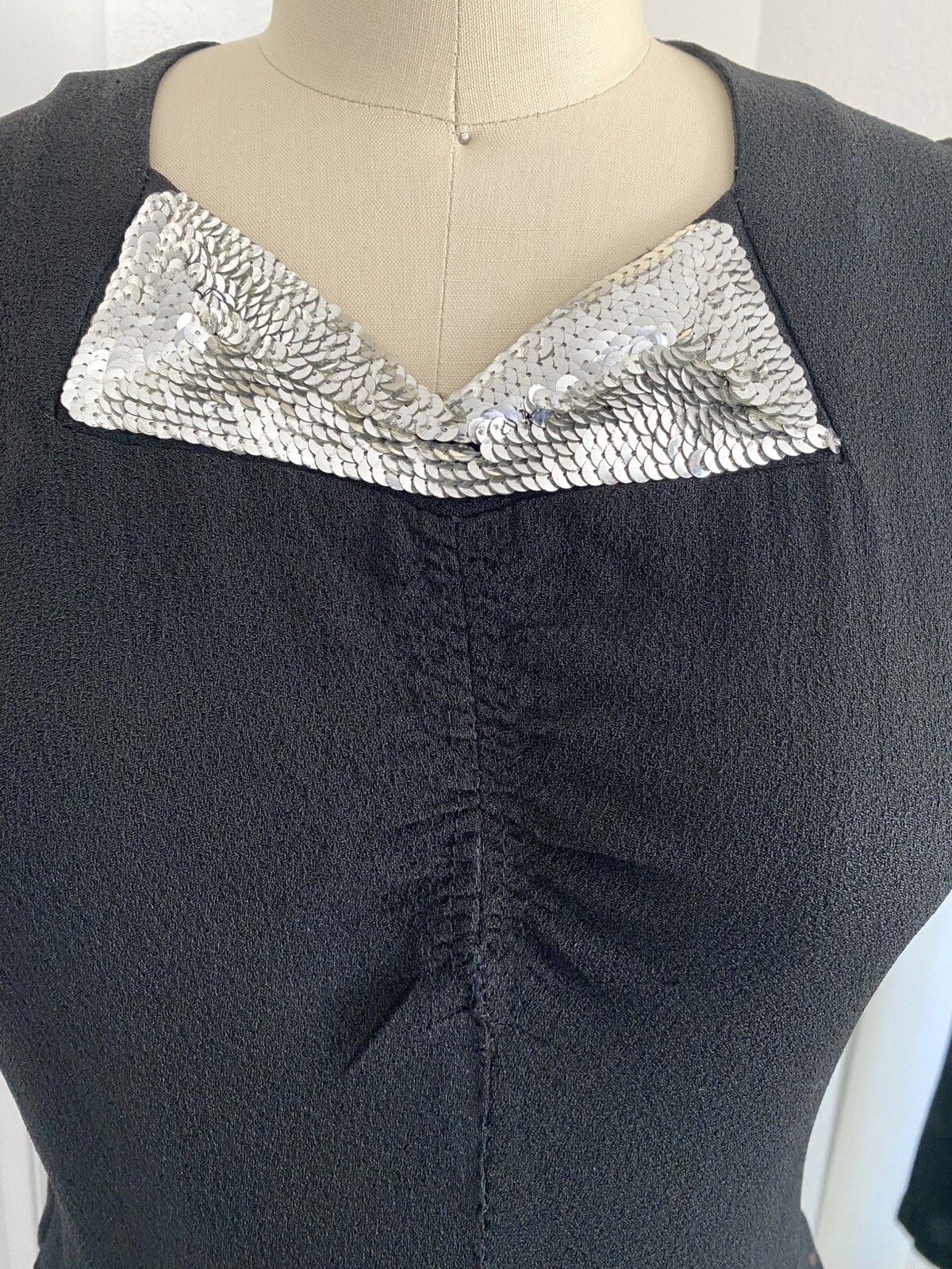 Vtg 40’s Black Crepe Rayon WWII Era Dress Silver Sequin Metal Size Zipper