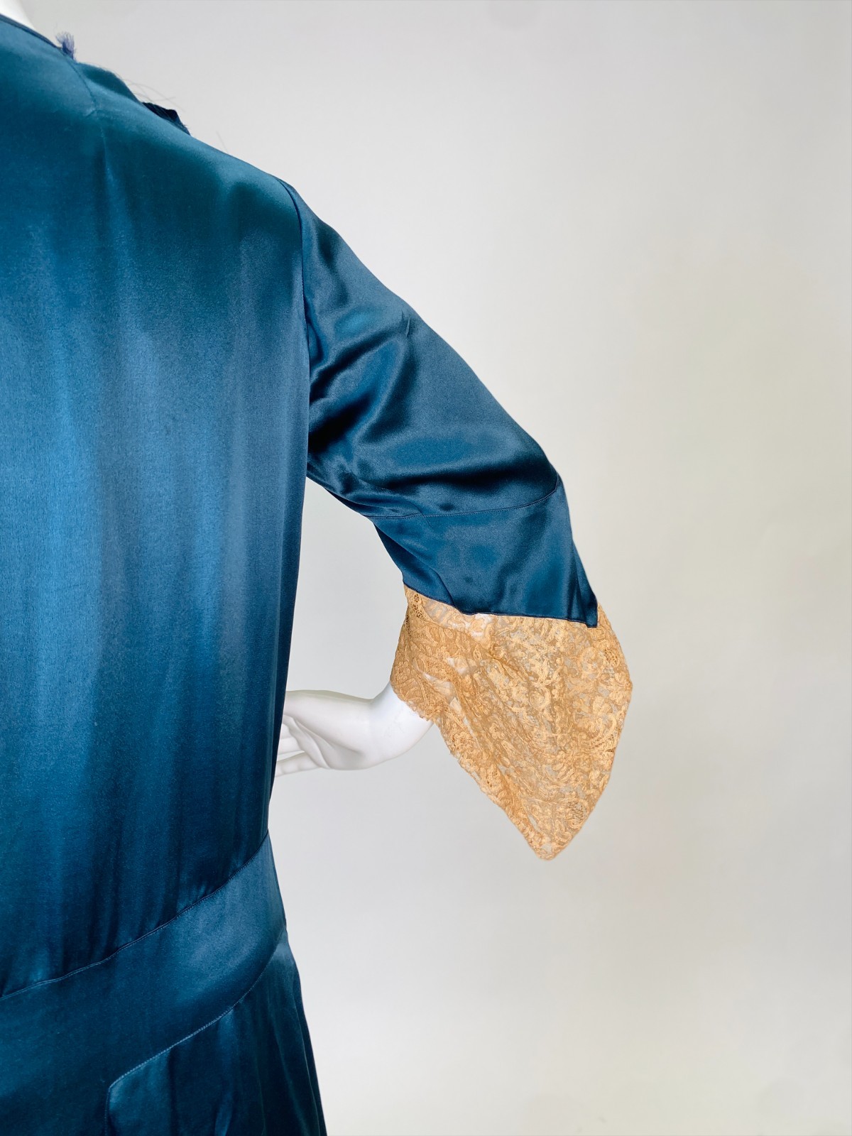 Antique Vintage Early 1920s Teal Blue Silk & Floral Lace Robe House Coat AS IS