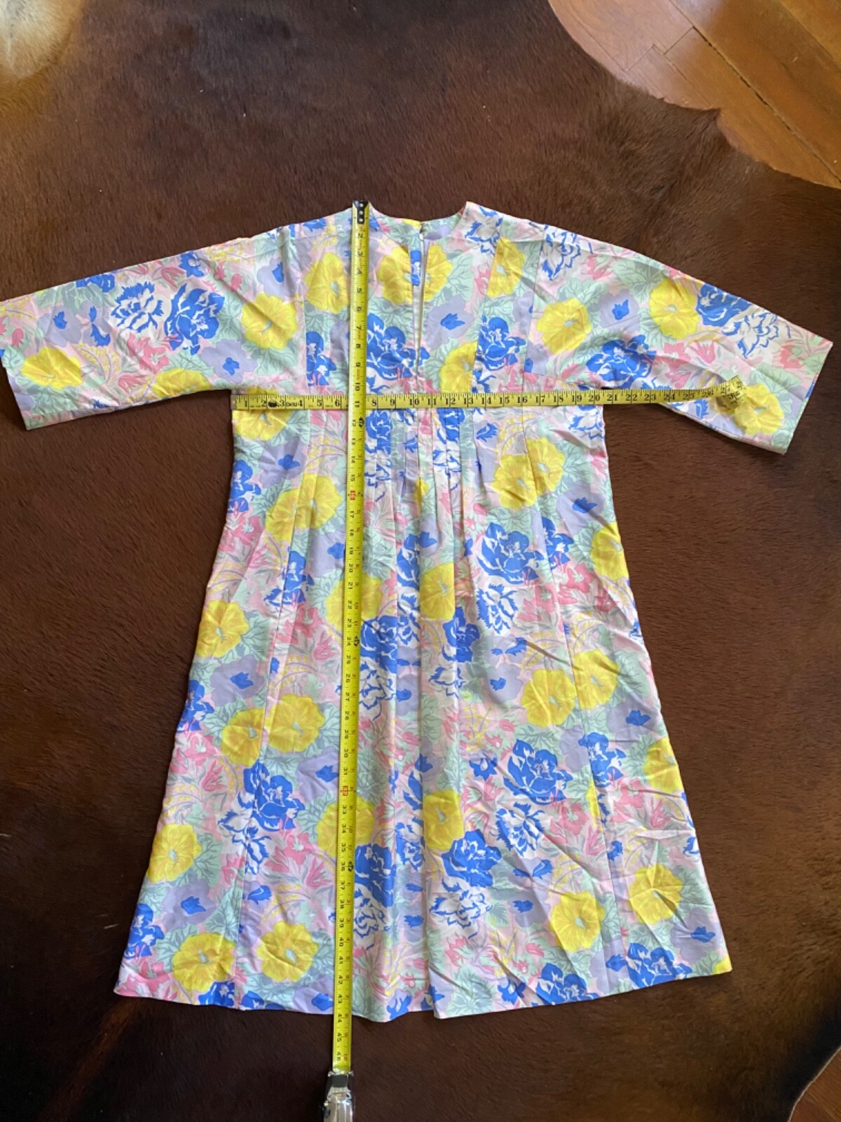 Vintage 60s Siamese Trader Floral Thai Silk Dress Muumuu Caftan Pockets Size P