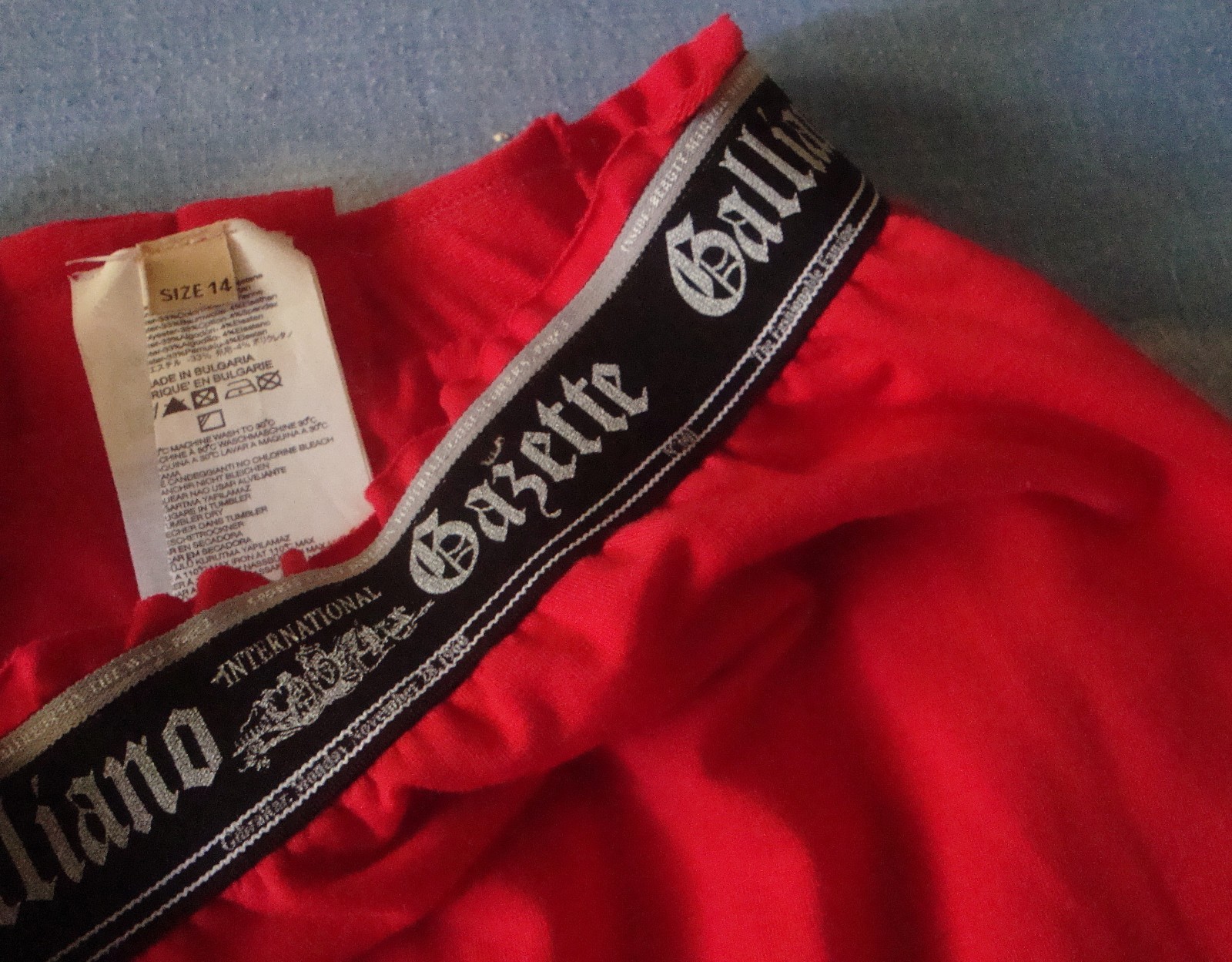 Vintage JOHN GALLIANO SKIRT skirt size 14 approx S NEW!