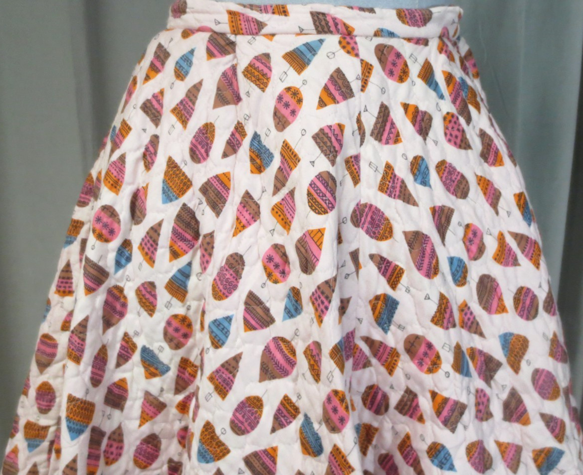 Vtg Circle Skirt Pink Ornament Festive Holiday Print Pocket Quilted Xmas Small