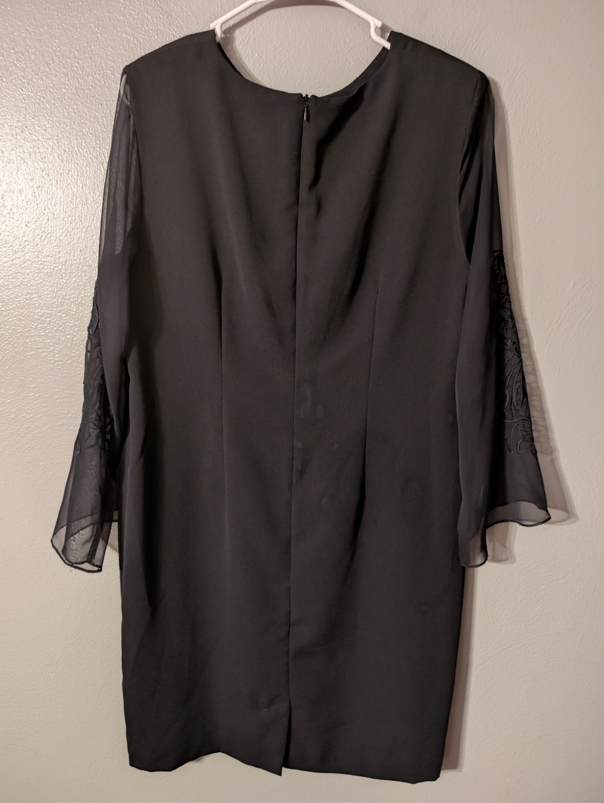 Bedford Fair Lifestyles Sheer Embroidered Bell Sleeve Shift Dress Black 16P USA