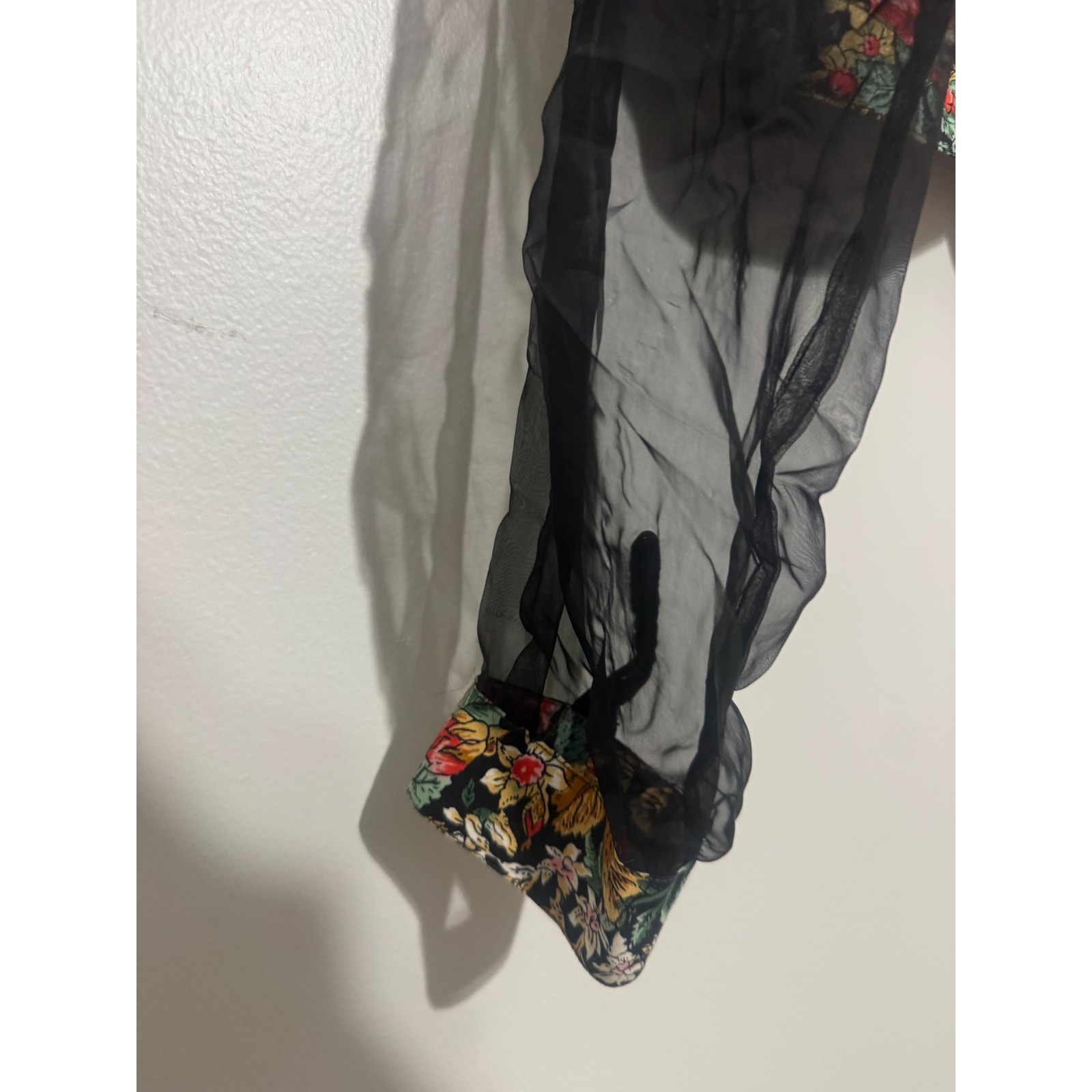 Speed Limit MPH Vintage Floral Beaded Crop Top Sheer Mesh Sleeves Womens Large