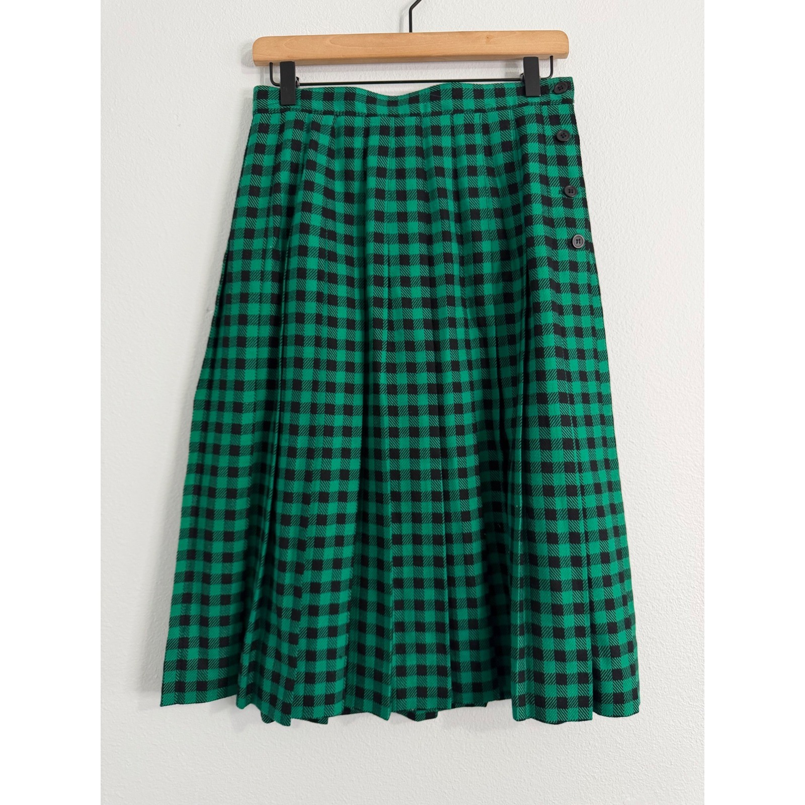 Vintage Micki – 100% Wool Pleated Skirt Green and Black Buffalo Check Plaid
