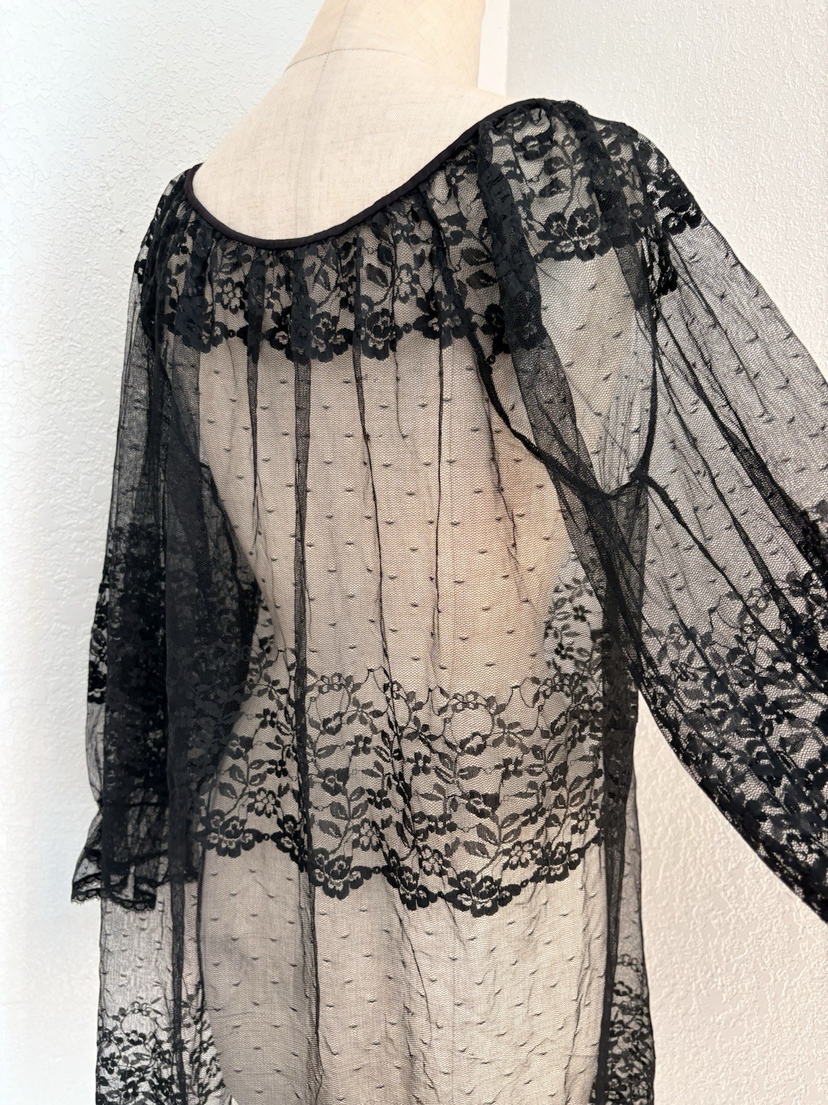 VTG 50s 60s Black Unbranded Peignoir Robe SML Sheer Nylon Lace Chiffon Front Tie