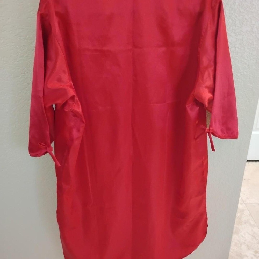 Vintage Golden Dragon Red Satin Nightshirt Sleep Shirt goth indie Lounge Y2K